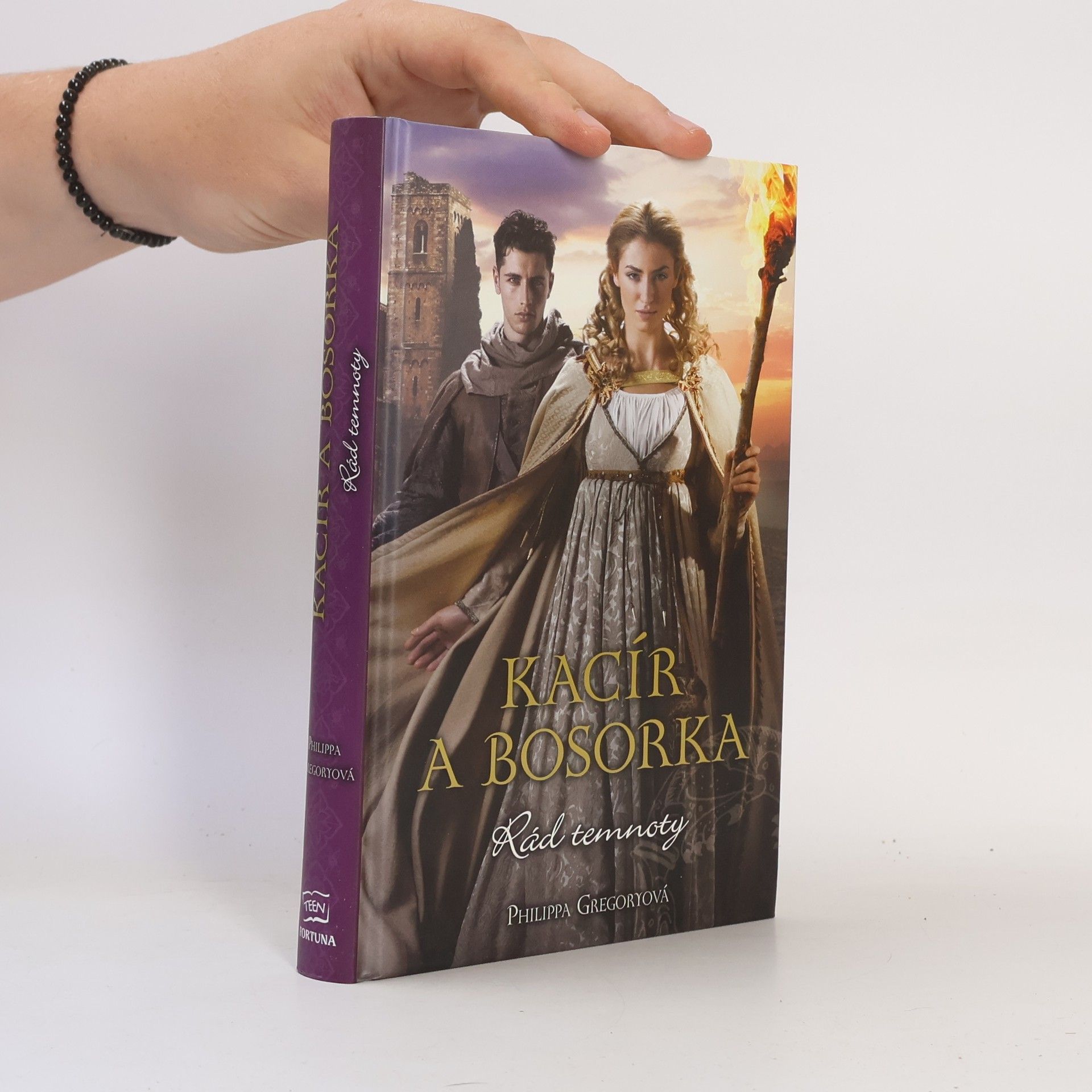 Philippa Gregory Kacír a bosorka