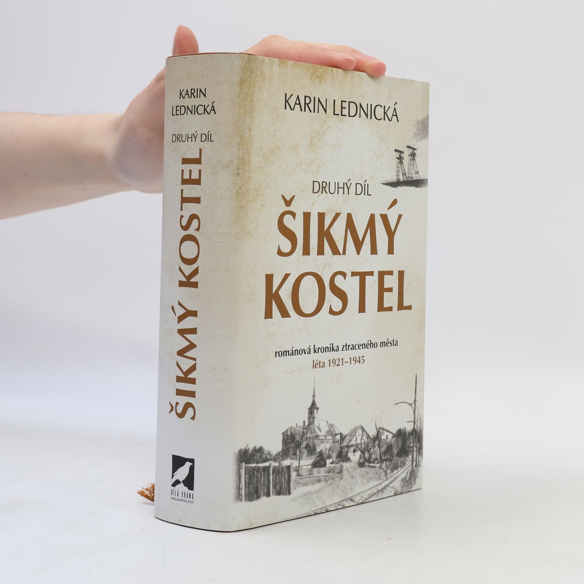 Karin Lednická Šikmý kostel 2
