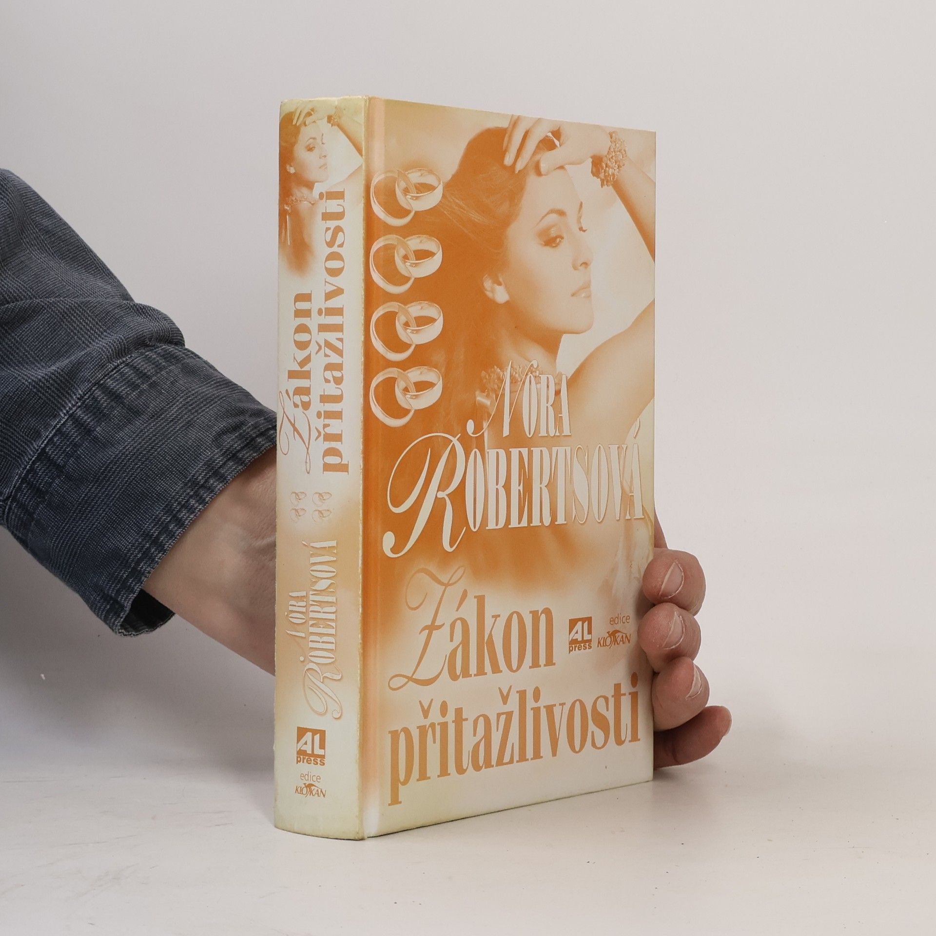 Nora Roberts Zákon přitažlivosti