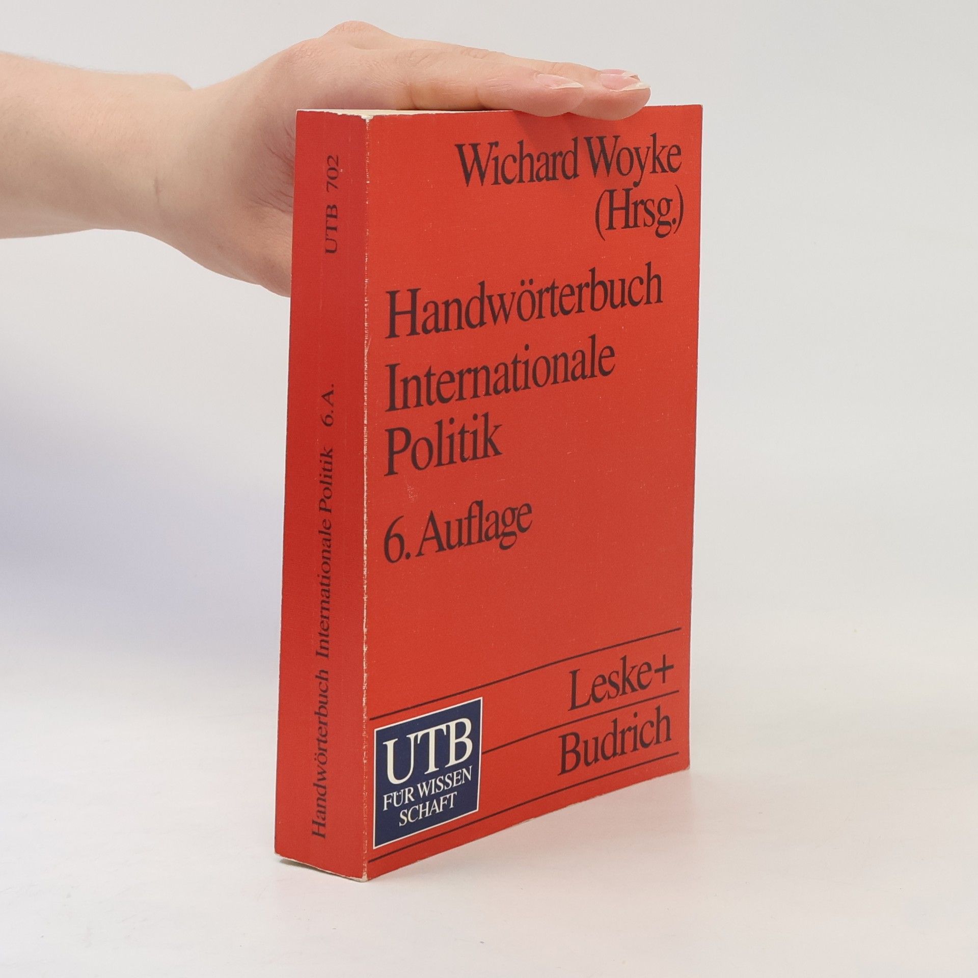 Handwörterbuch internationale Politik