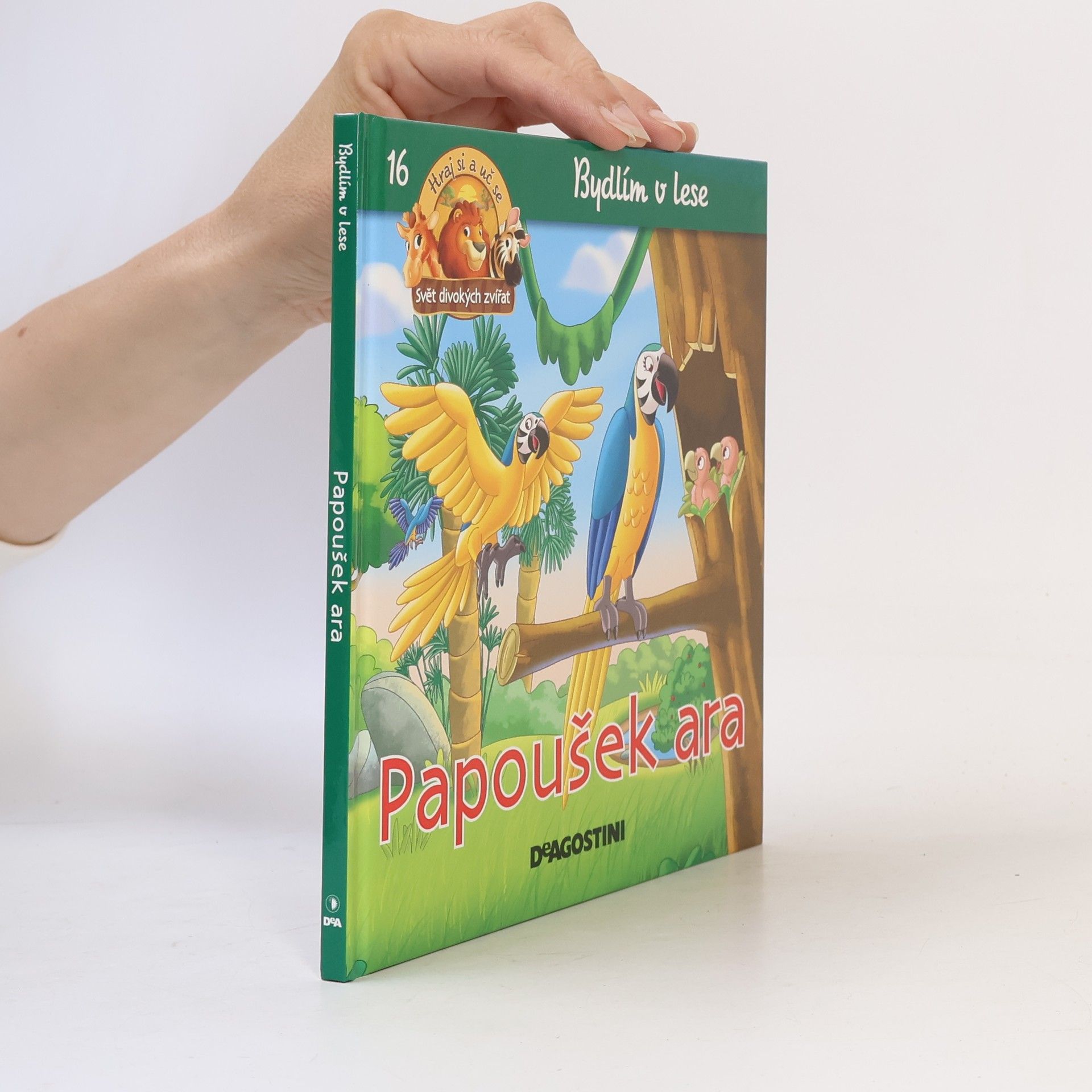 Auteurscollectief Bydlím v lese 16. Papoušek ara