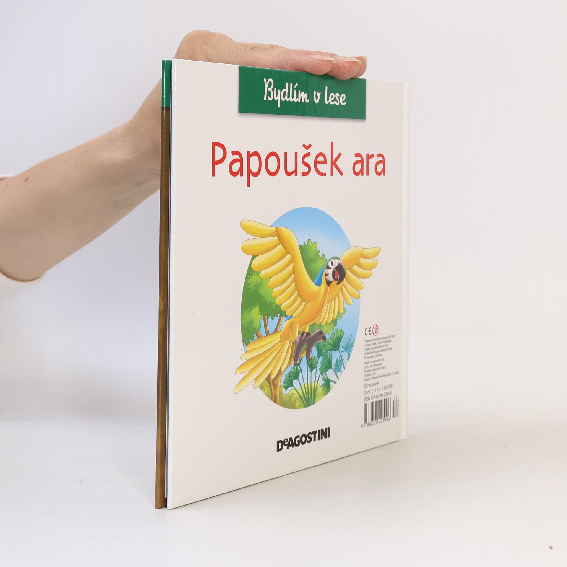 Autorenkollektiv Bydlím v lese 16. Papoušek ara