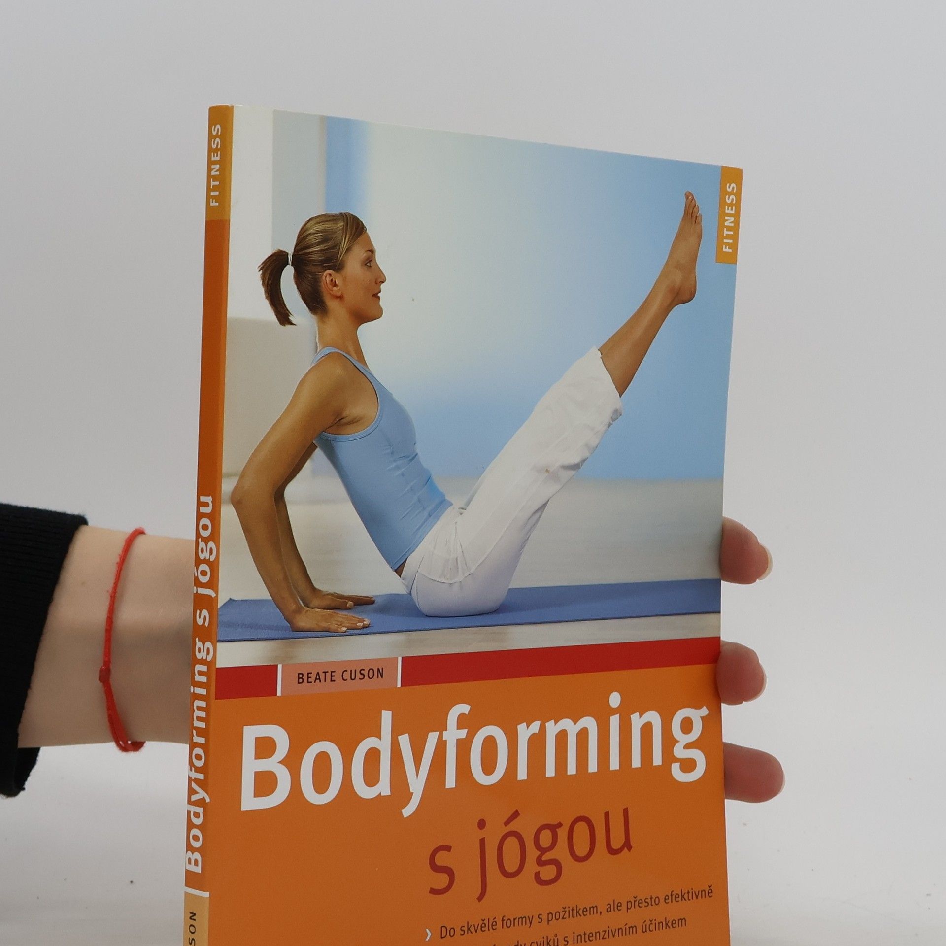 Beate Cuson Bodyforming s jógou