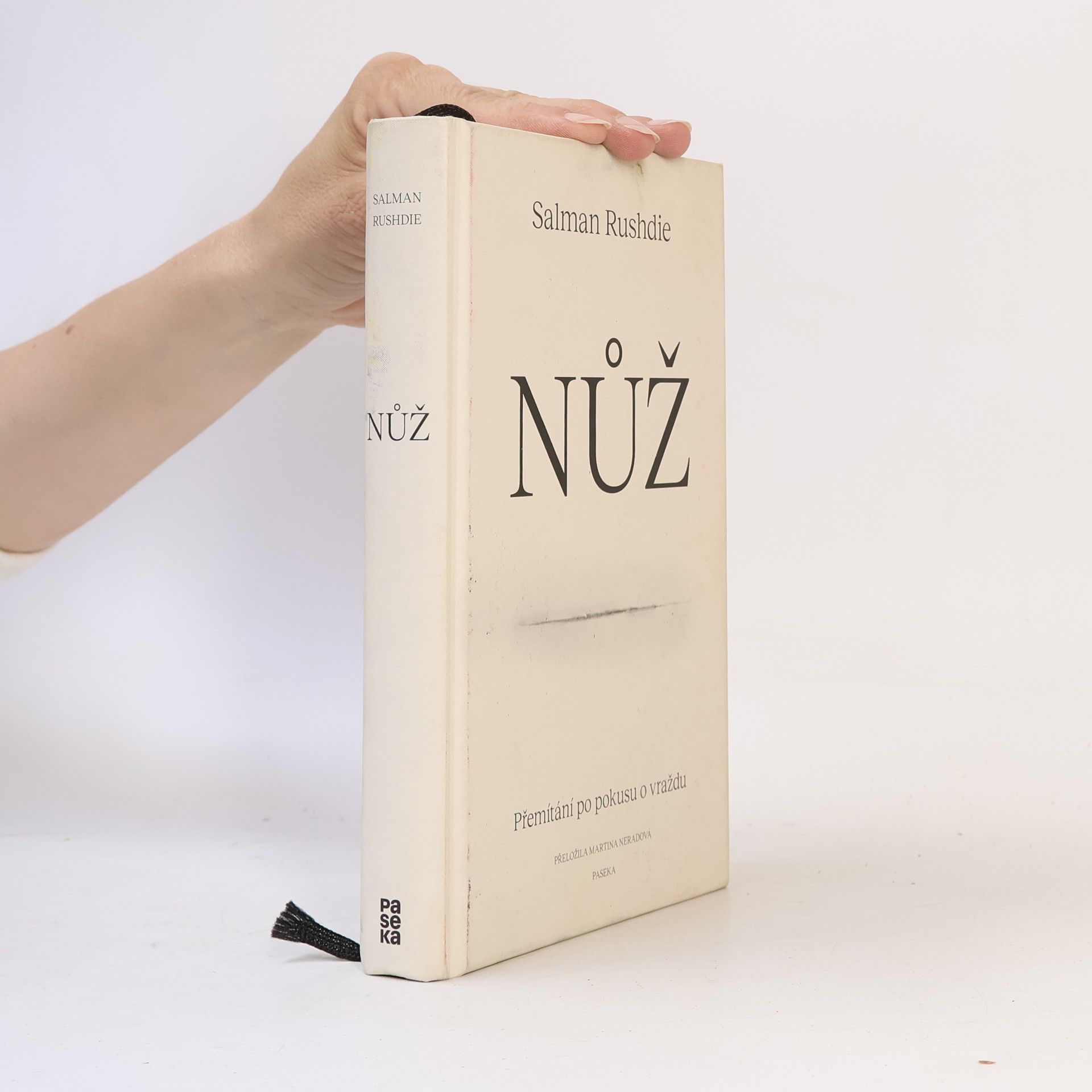 Nůž