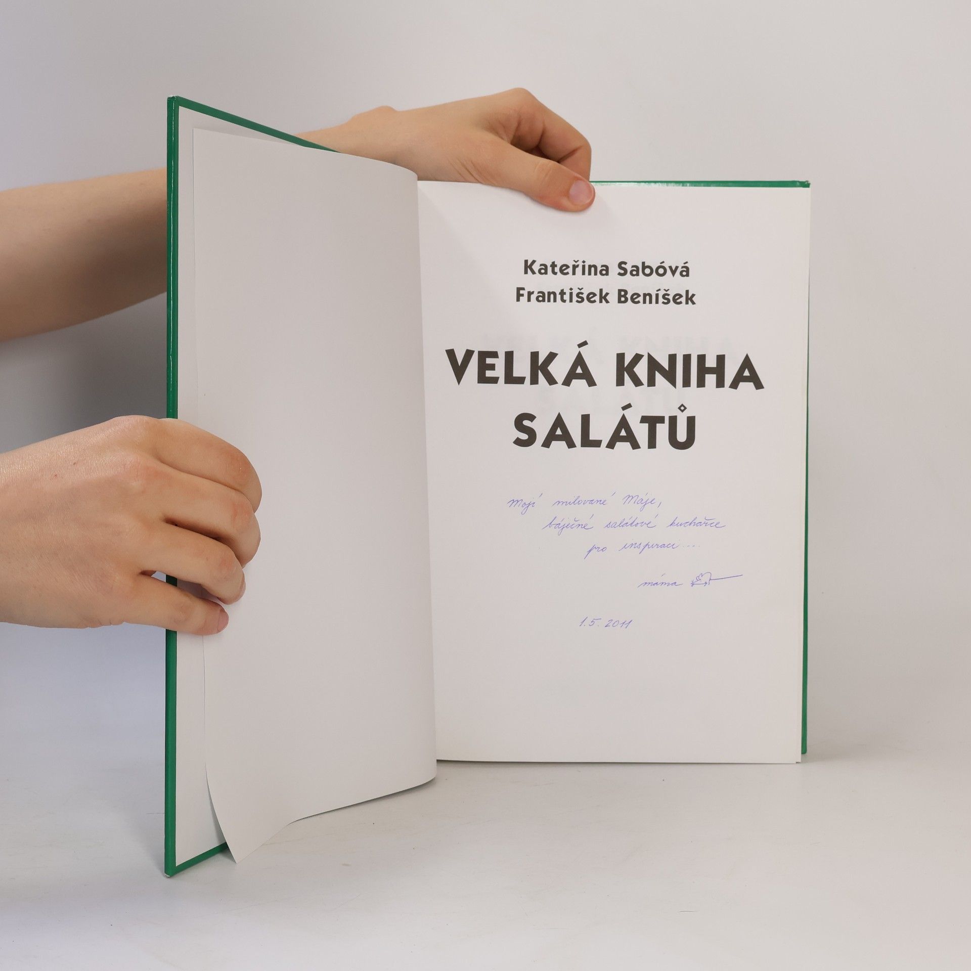 Kateřina Sabóvá Velká kniha salátů. 1000 receptů