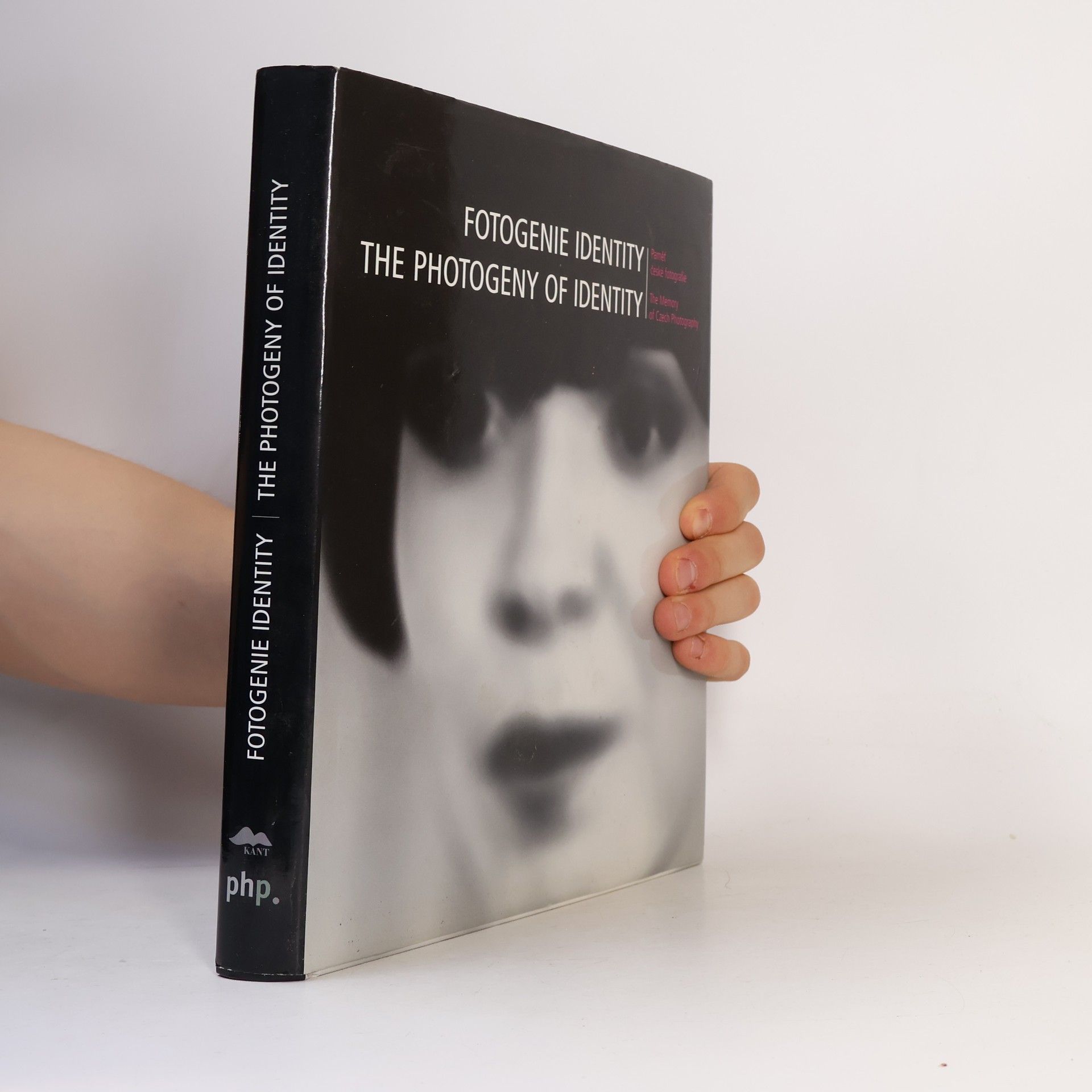 Eva Marlene Hodek Fotogenie identity: Paměť české fotografie. The Photogeny of Identity: The Memory of Czech Photography