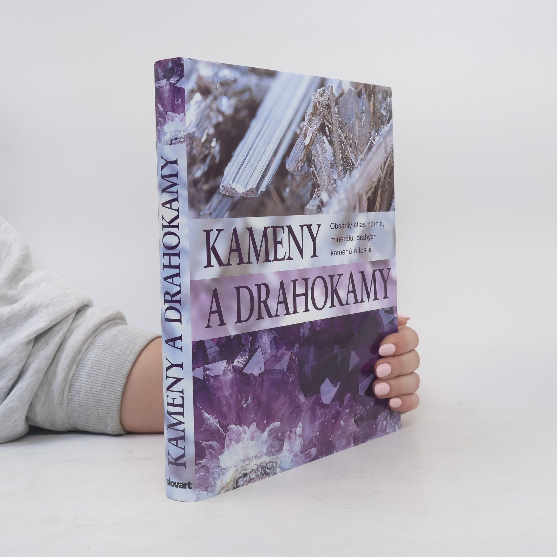 Kameny a drahokamy