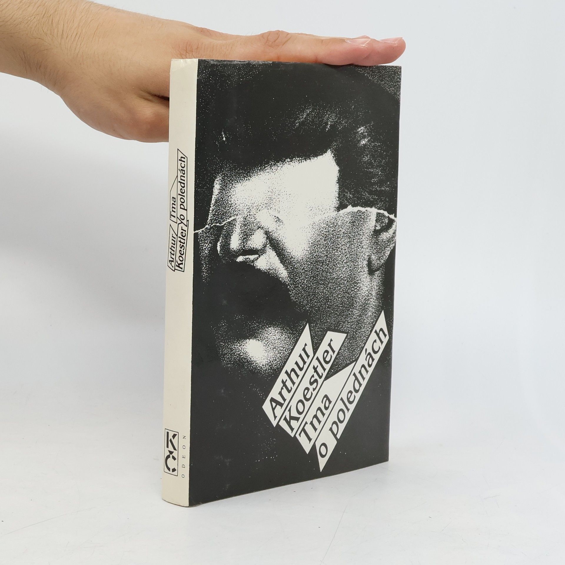 Arthur Koestler Tma o polednách