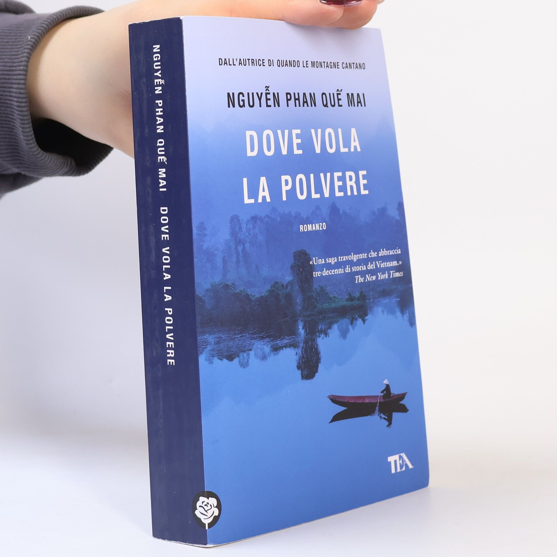 Nguyễn Phan Quế Mai TEA hit: Dove vola la polvere