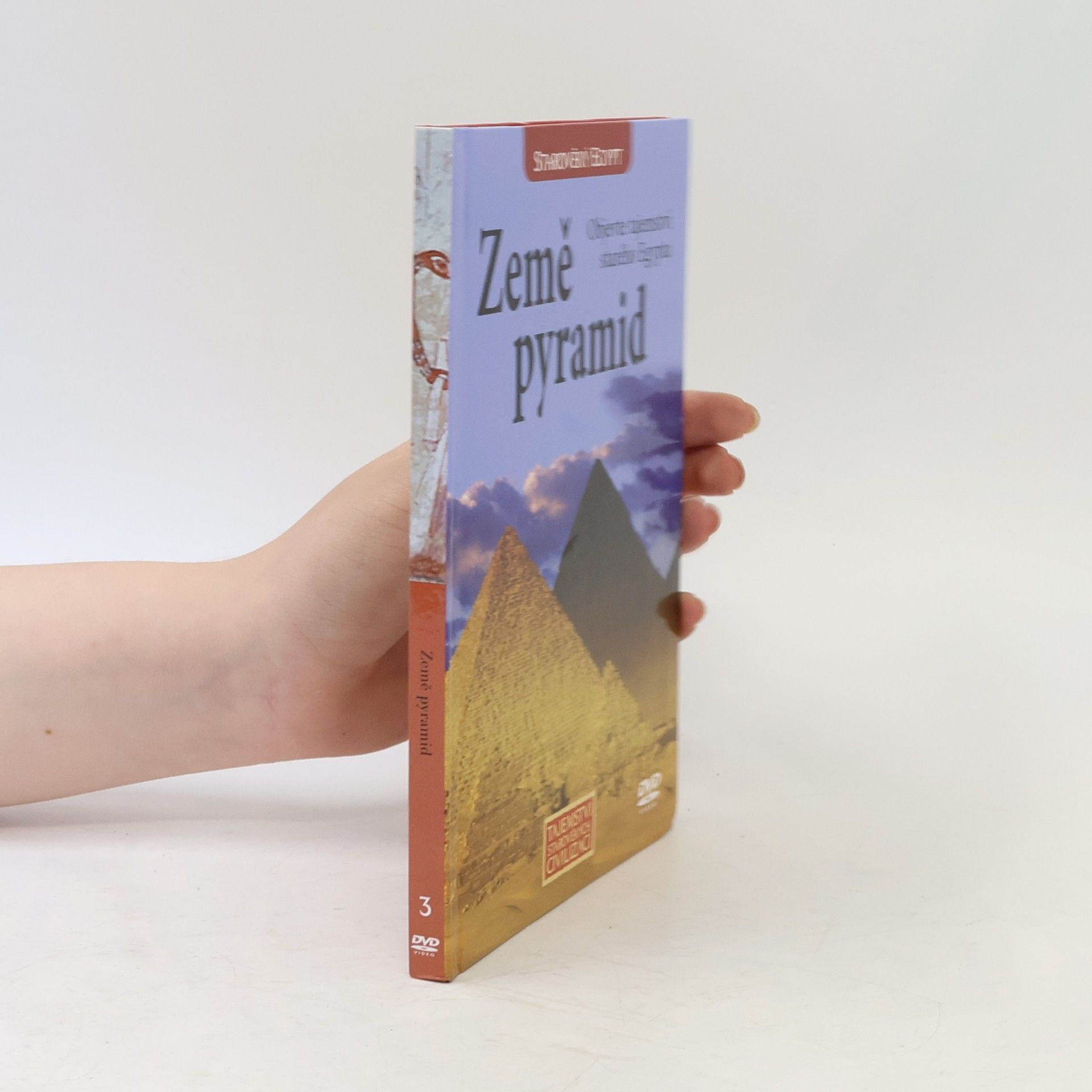 Autores varios Země pyramid 3