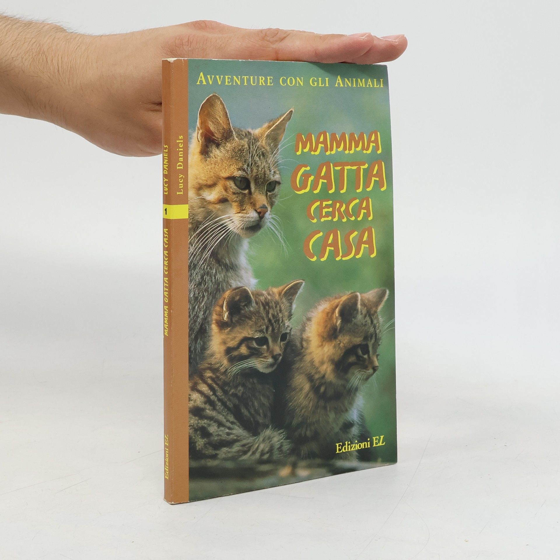 Lucy Daniels Mamma gatta cerca casa