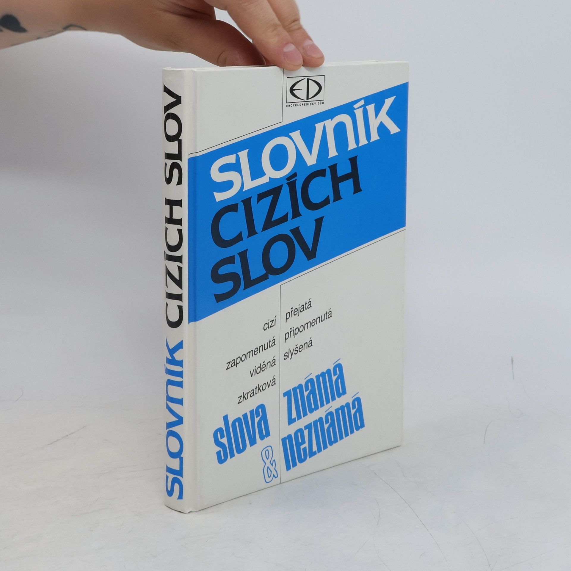 AA.VV. Slovník cizích slov