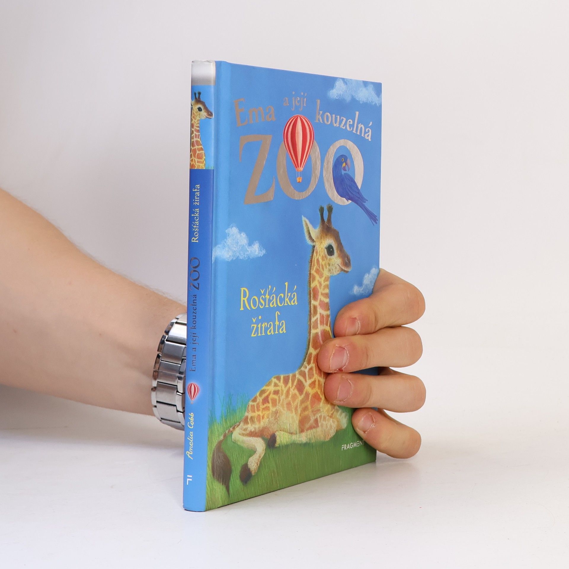 Amelia Cobb Ema a její kouzelná zoo. Rošťácká žirafa