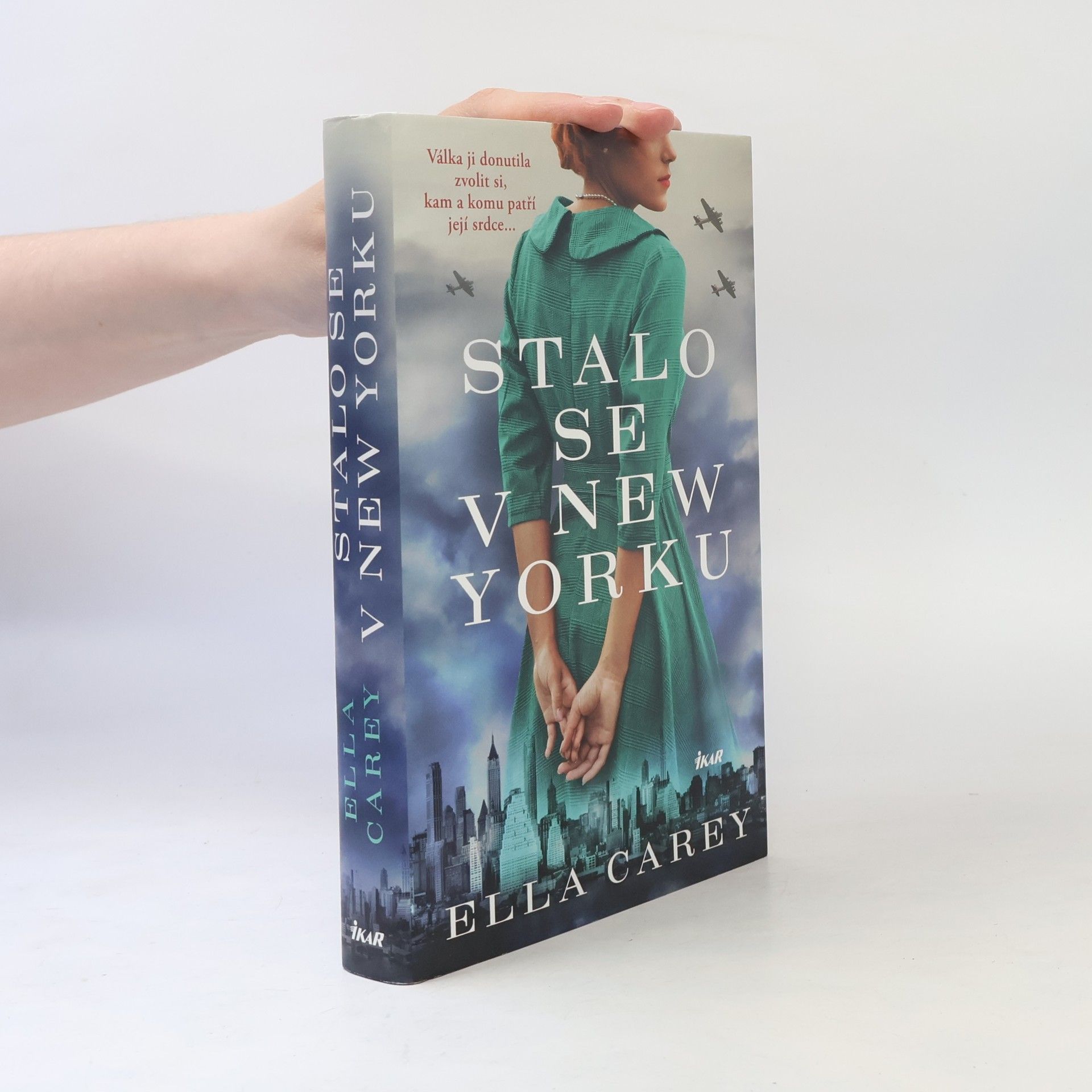 Ella Carey Stalo se v New Yorku