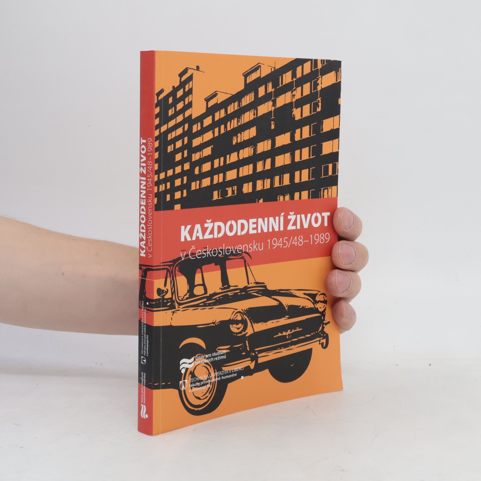 Jaroslav Pažout Každodenní život v Československu 1945/48-1989