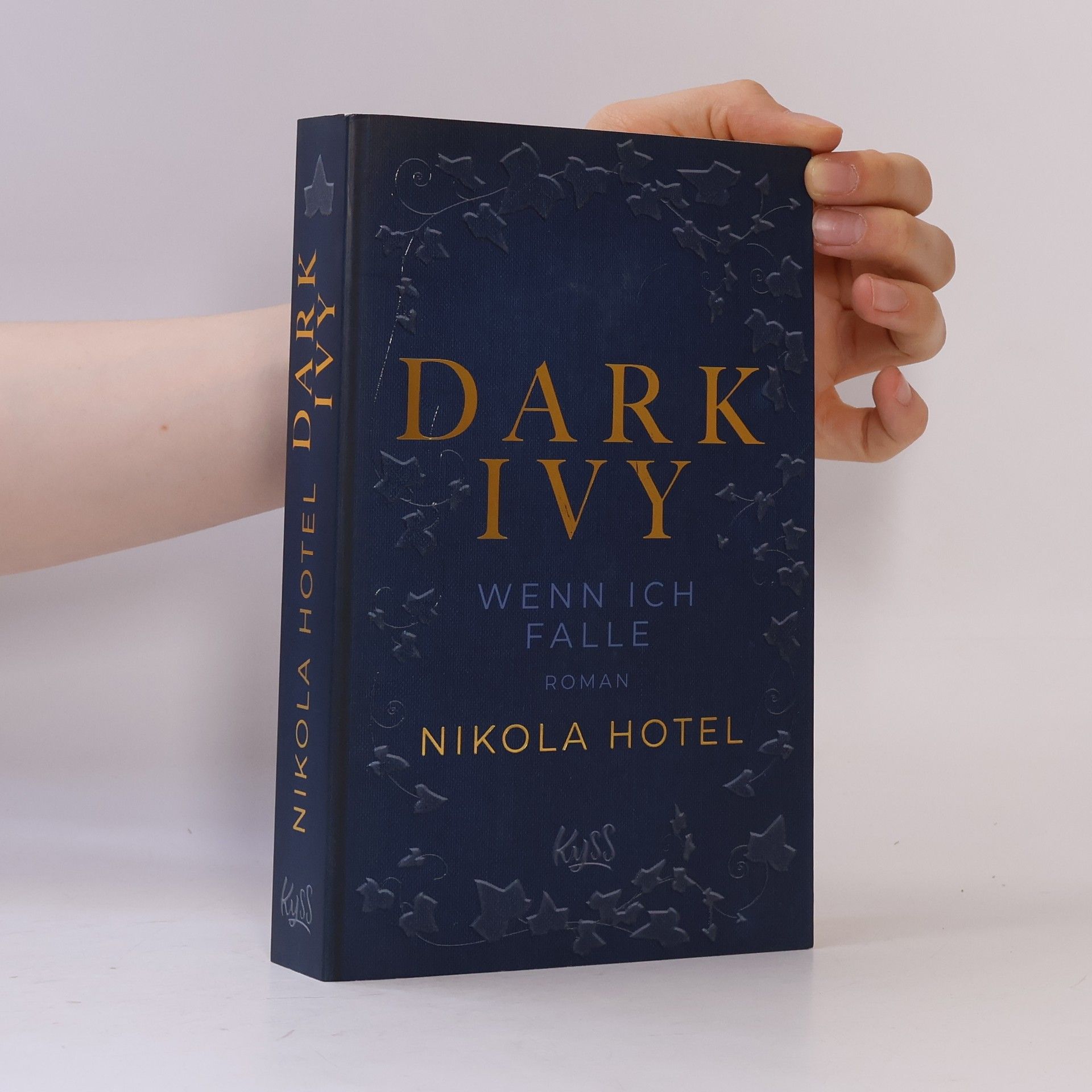 Nikola Hotel Dark Ivy - Wenn ich falle