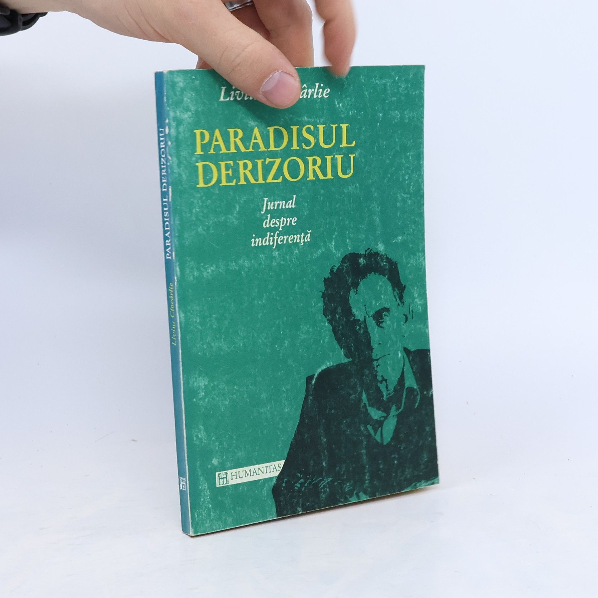 Liviu Cîrâlie Paradisul derizoriu