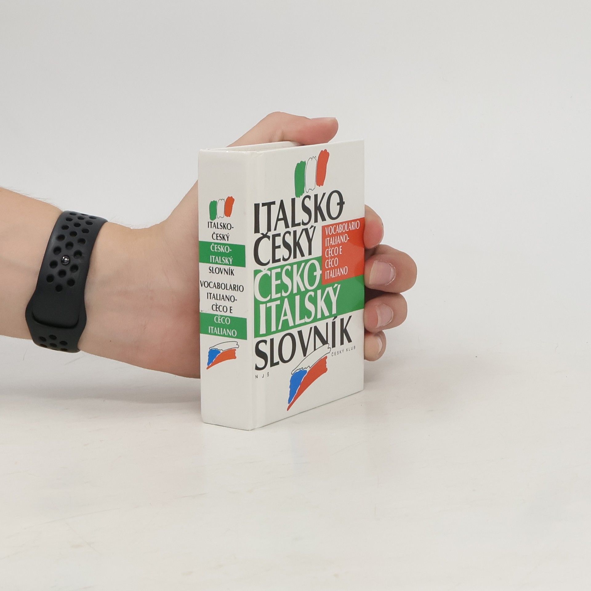 Jaroslav Bezděk Italsko-český, česko-italský slovník = Vocabolario italiano- cèco e cèco-italiano