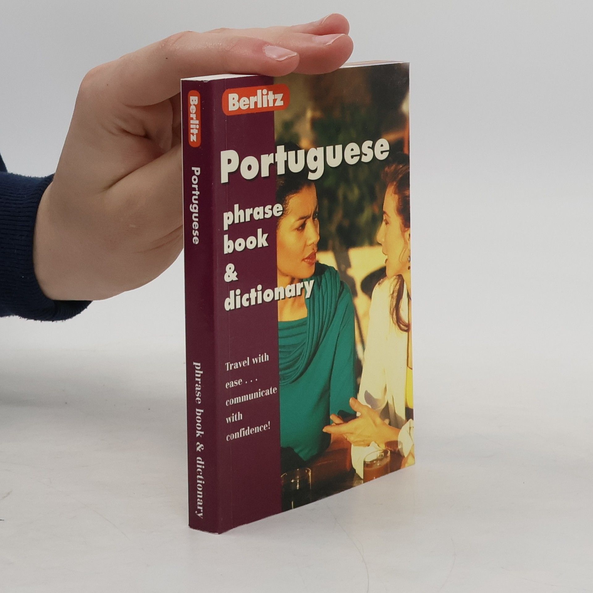 Berlitz Publishing Company Berlitz Portuguese Phrase Book & Dictionary