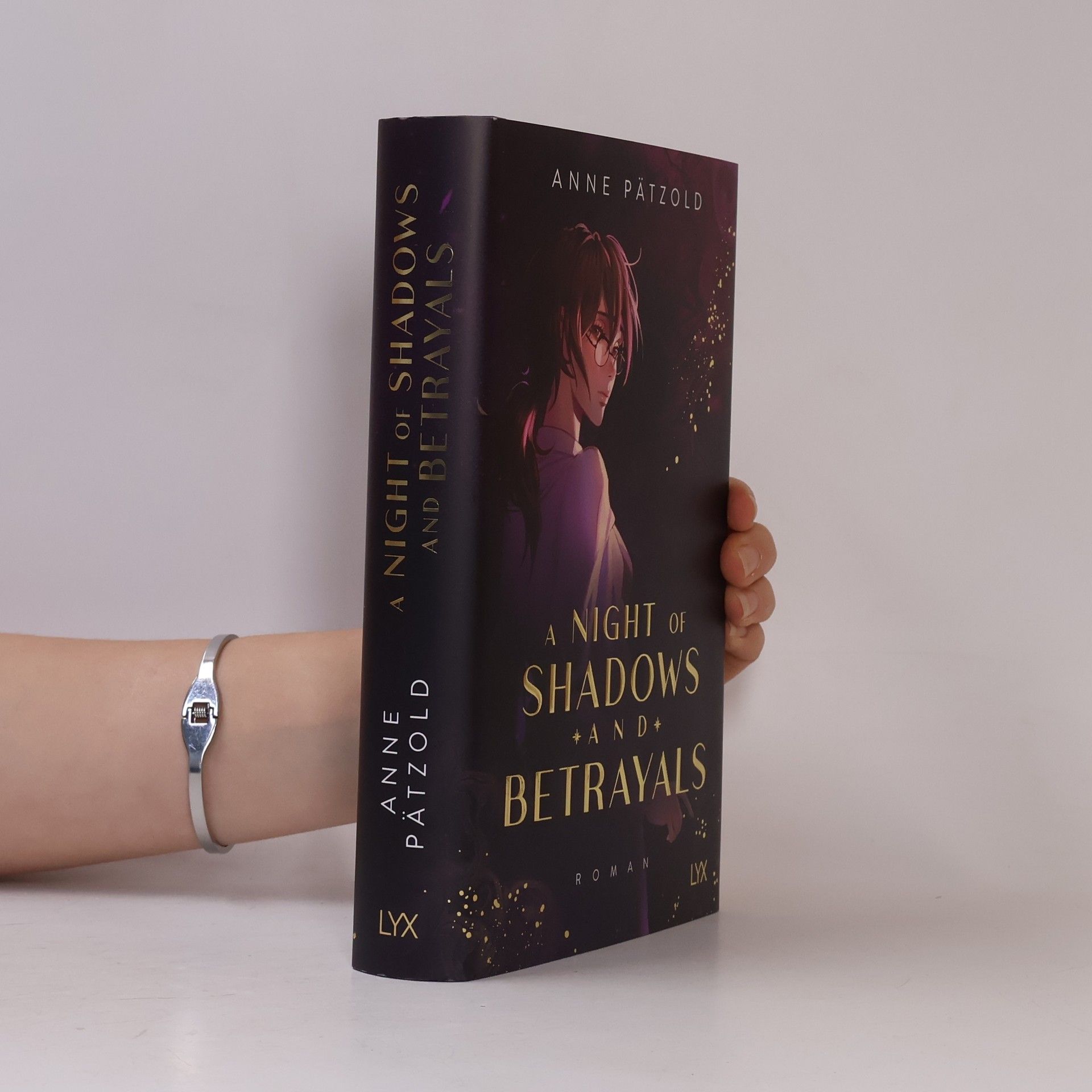 A Night of Shadows and Betrayals