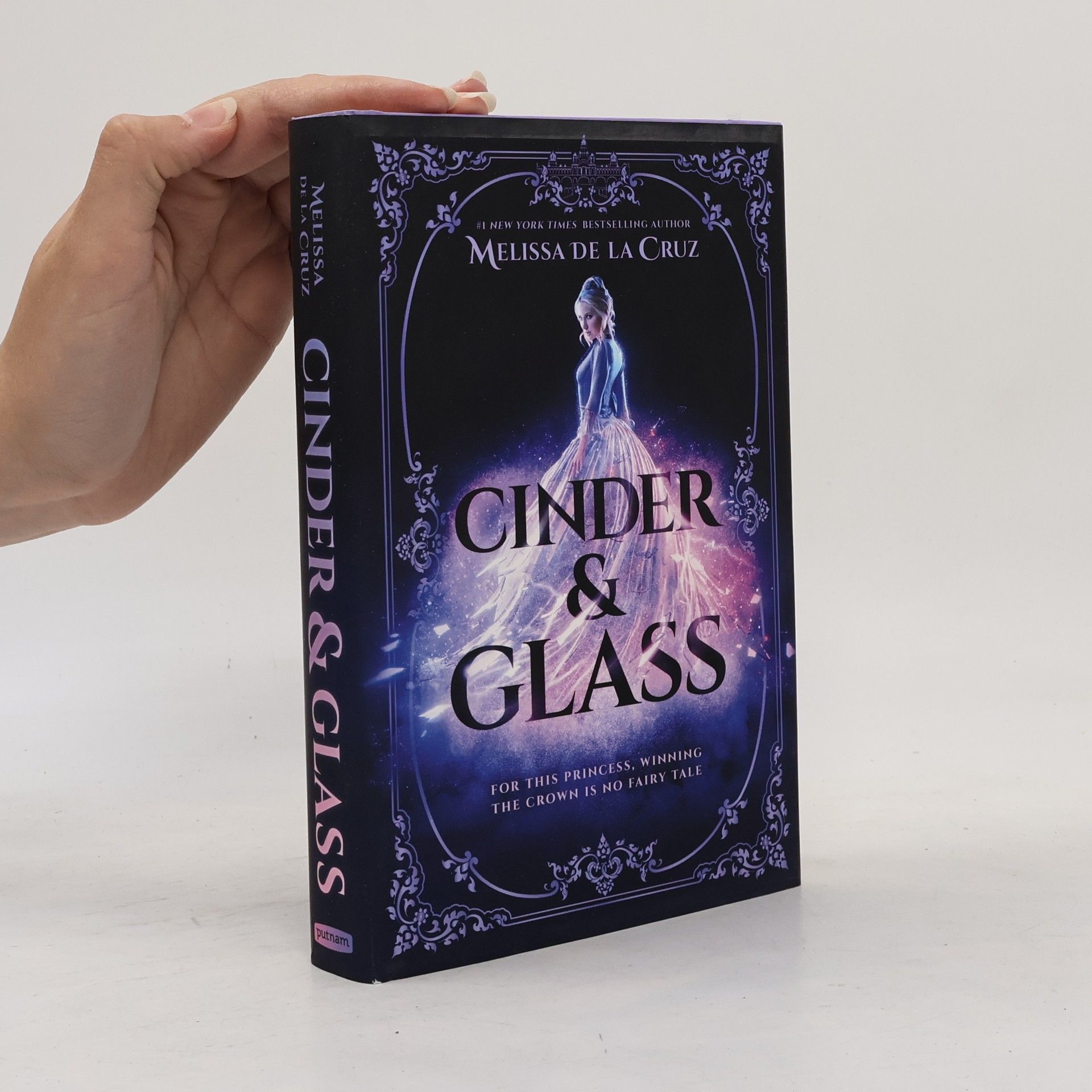 Melissa de la Cruz Cinder & Glass