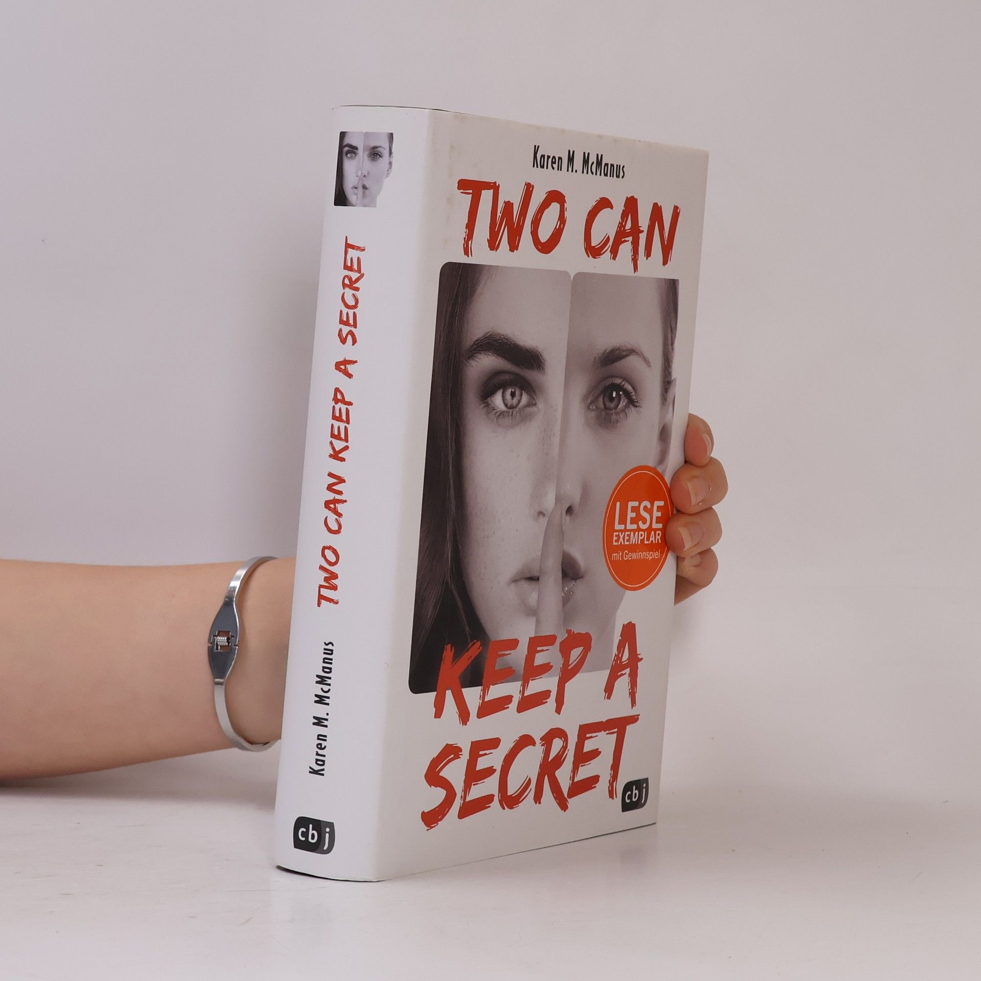 Karen M. McManus Two can keep a secret
