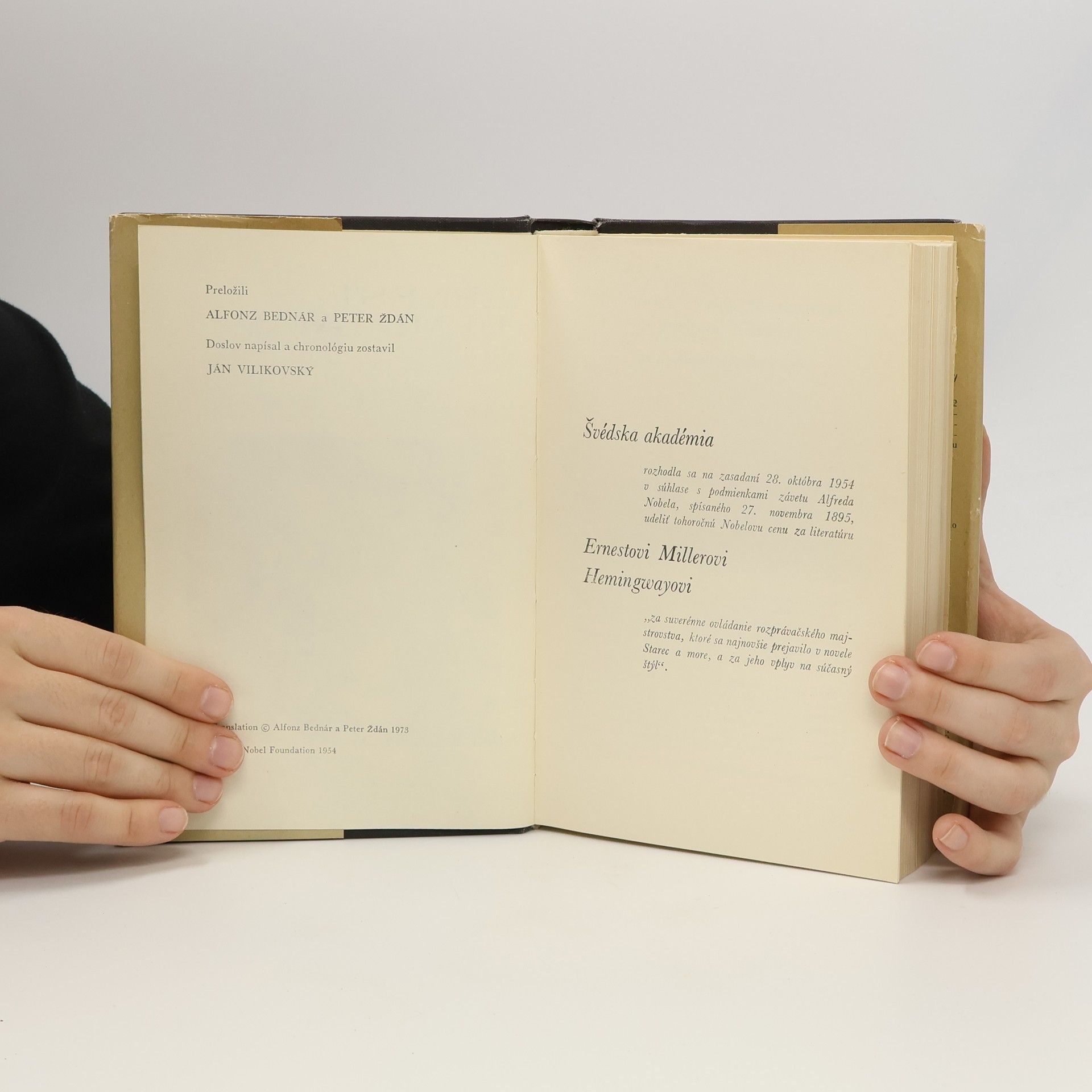 Ernest Hemingway Zbohom zbraniam. Komu zvonia do hrobu. Starec a more