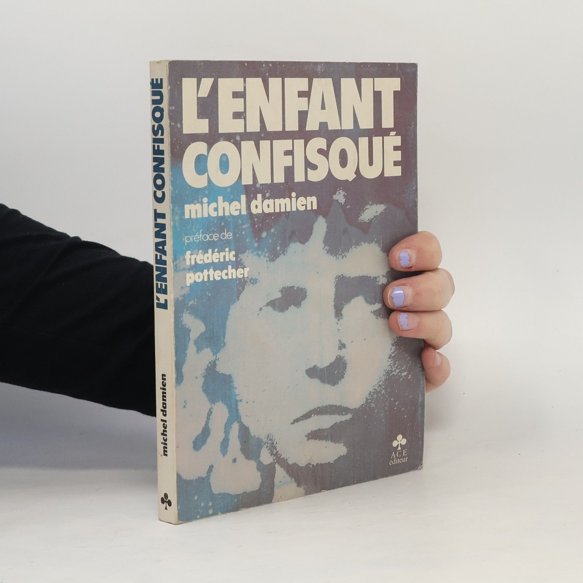 L' enfant confisqué