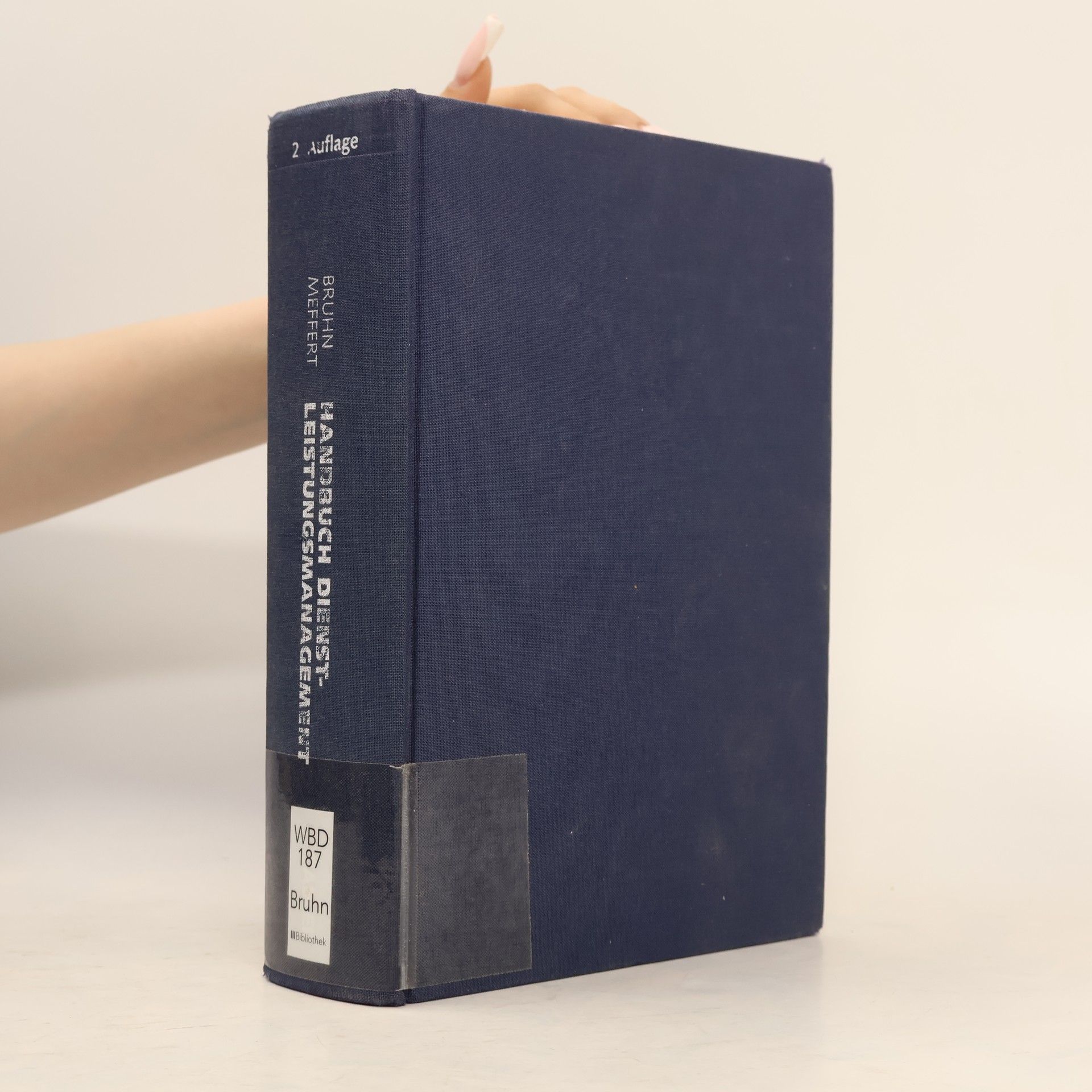 Handbuch Dienstleistungsmanagement
