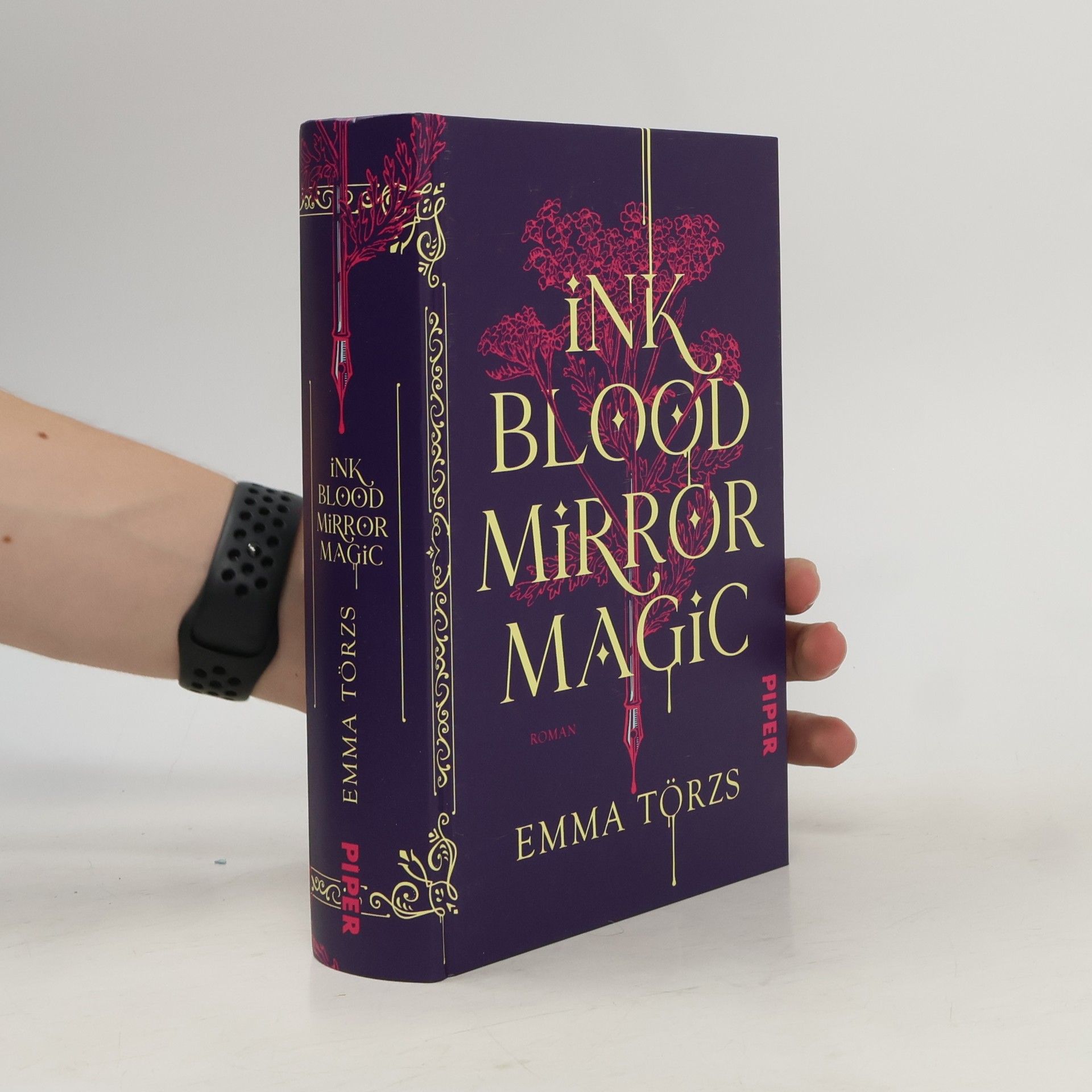 Emma Törzs Ink Blood Mirror Magic
