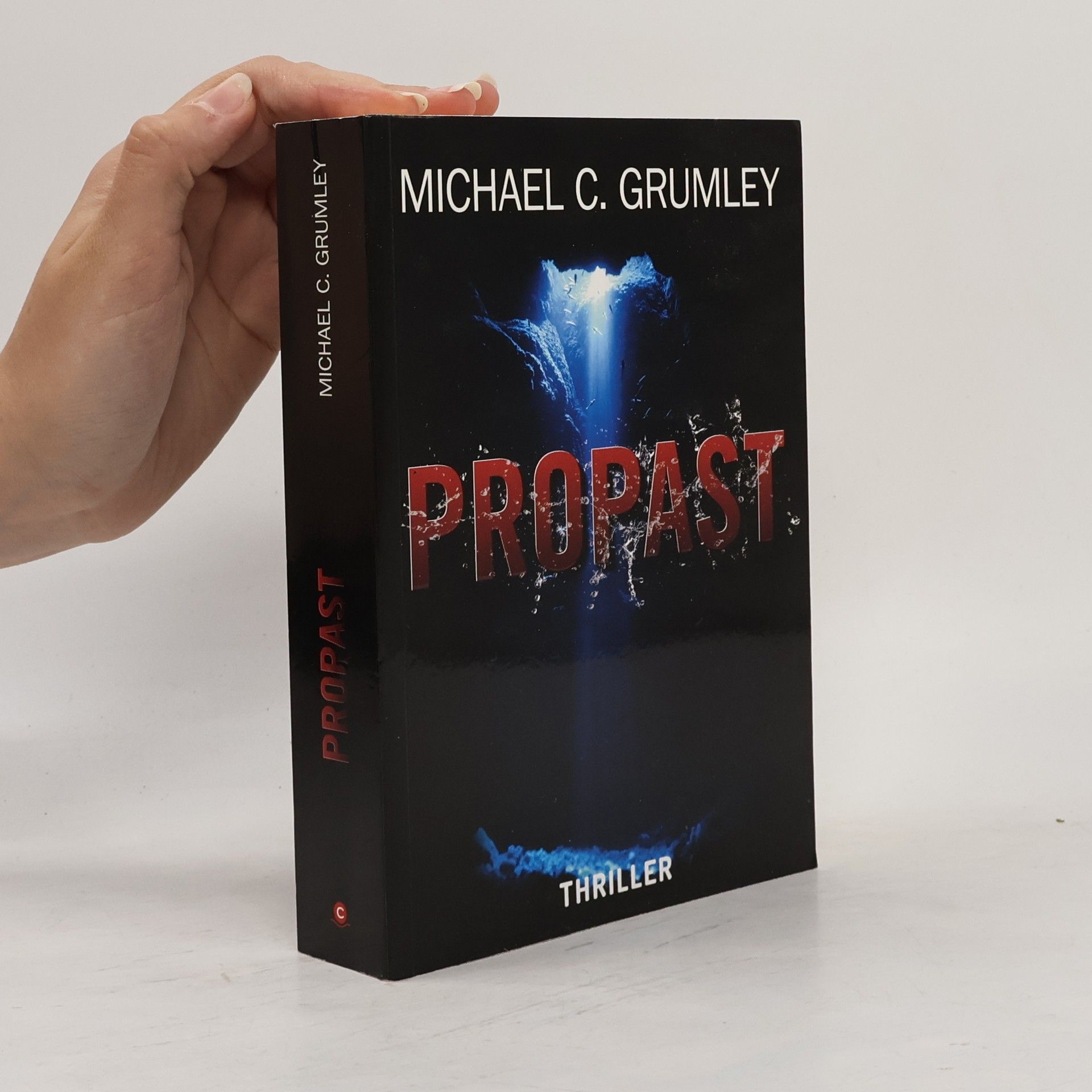 Michael Grumley Propast