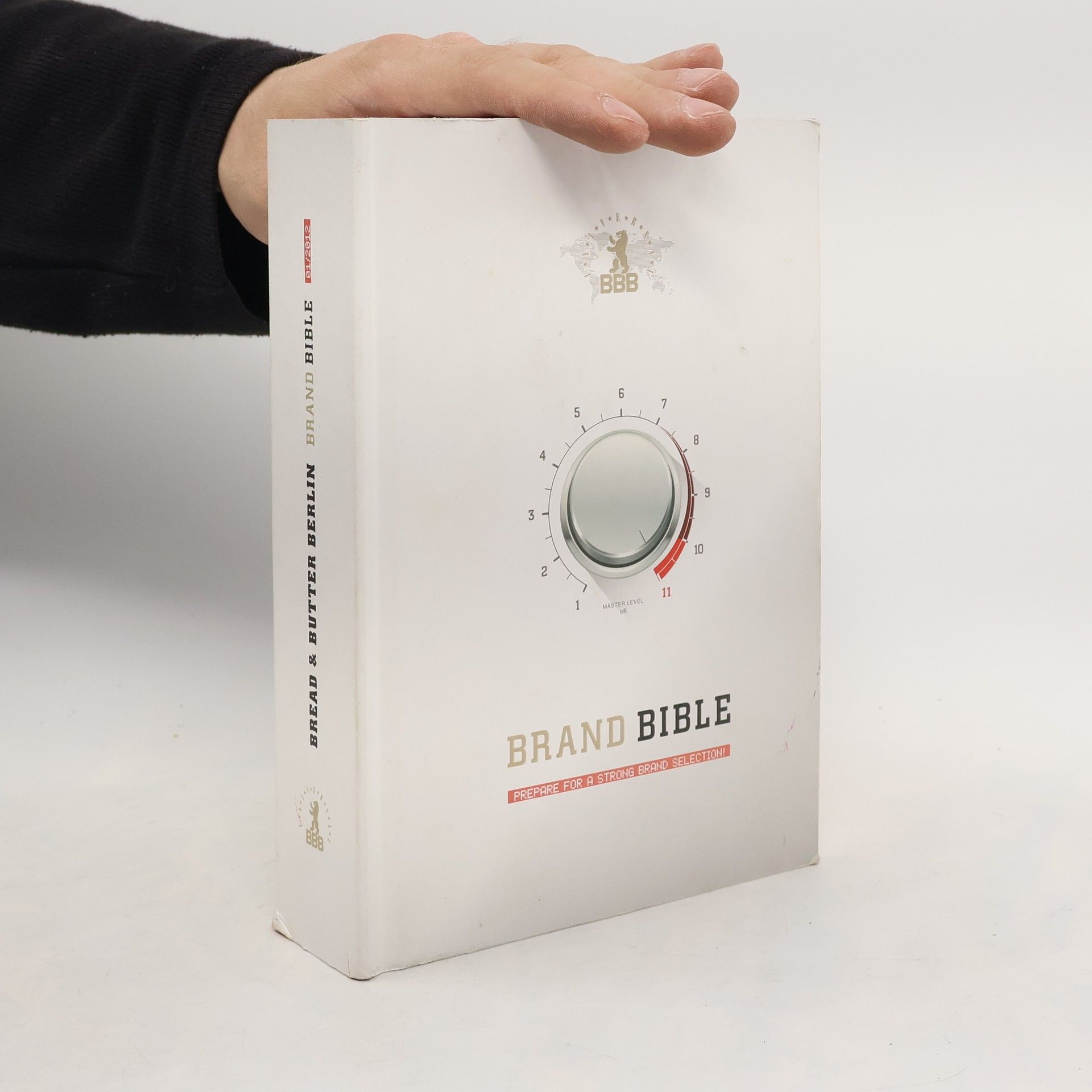 Various authors Brand Bible 01/2012