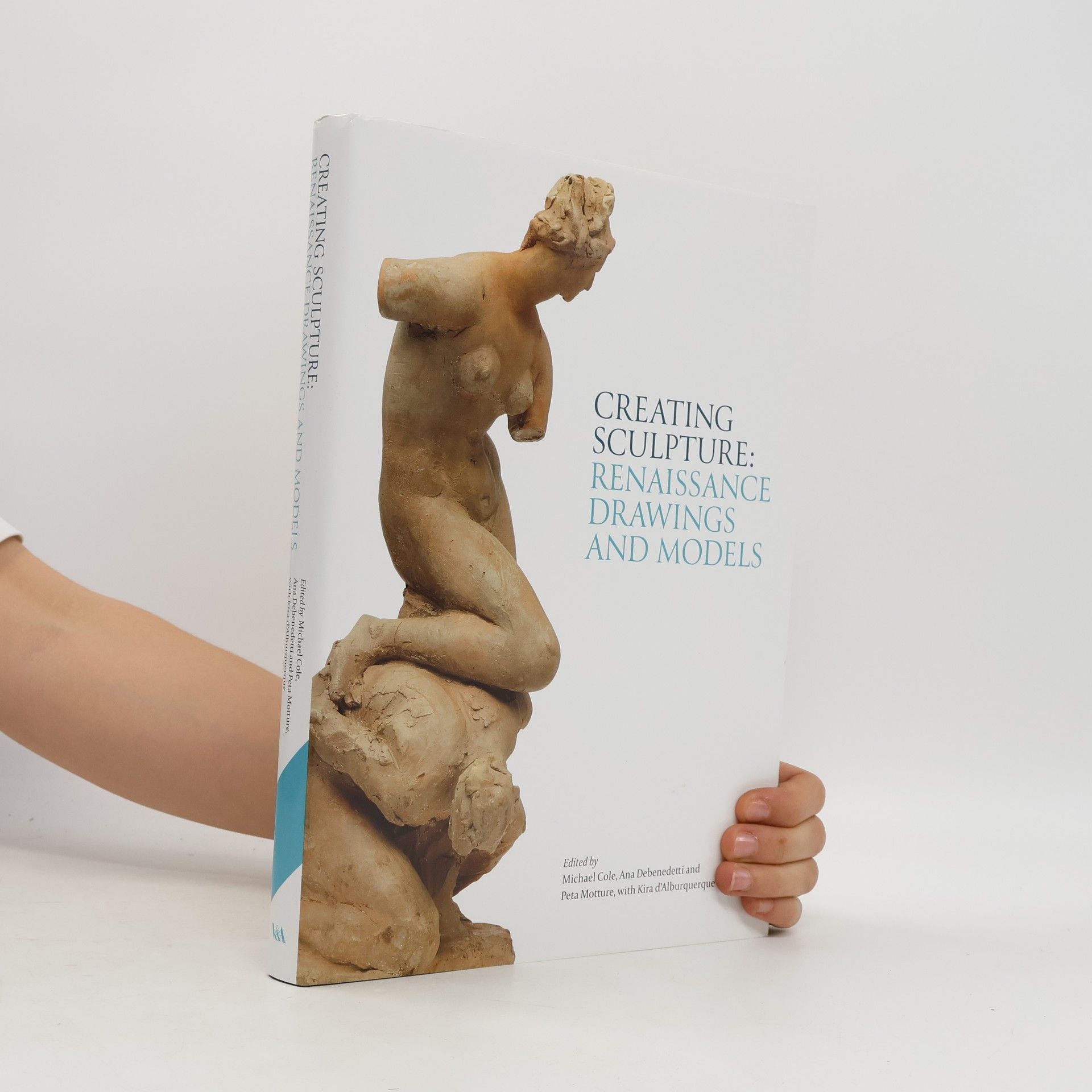 Kira d'Albuquerque Creating Sculpture