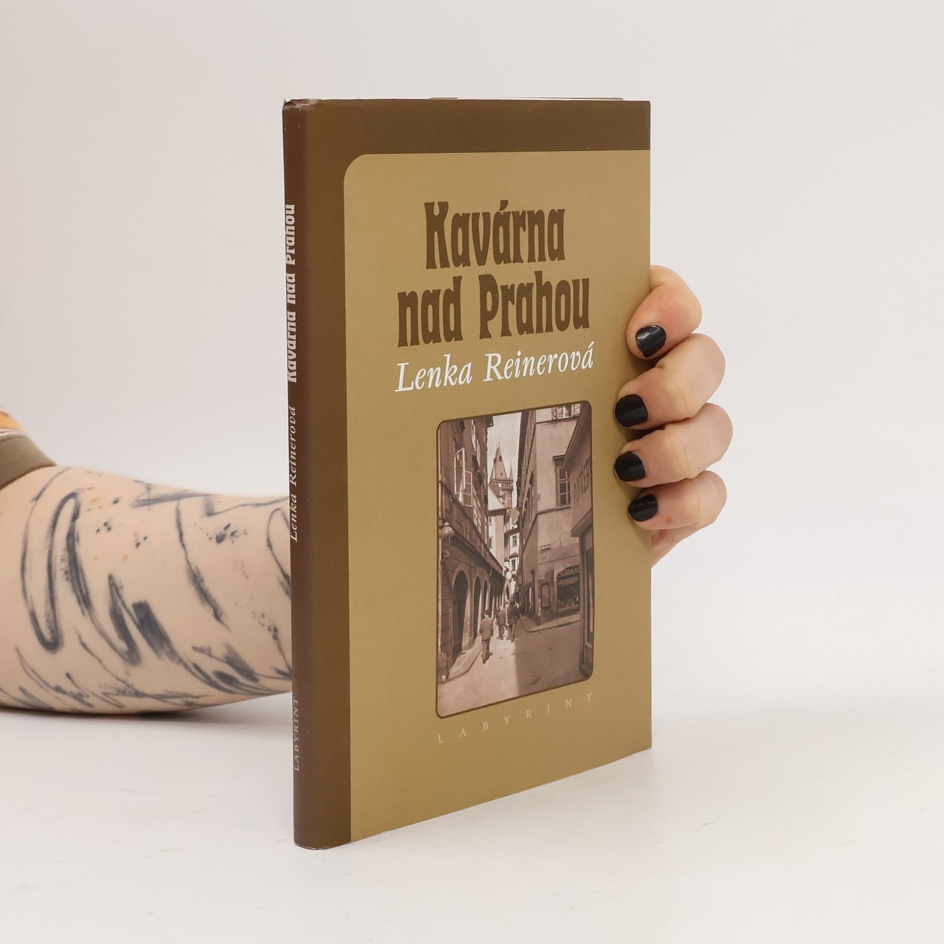 Lenka Reinerová Kavárna nad Prahou