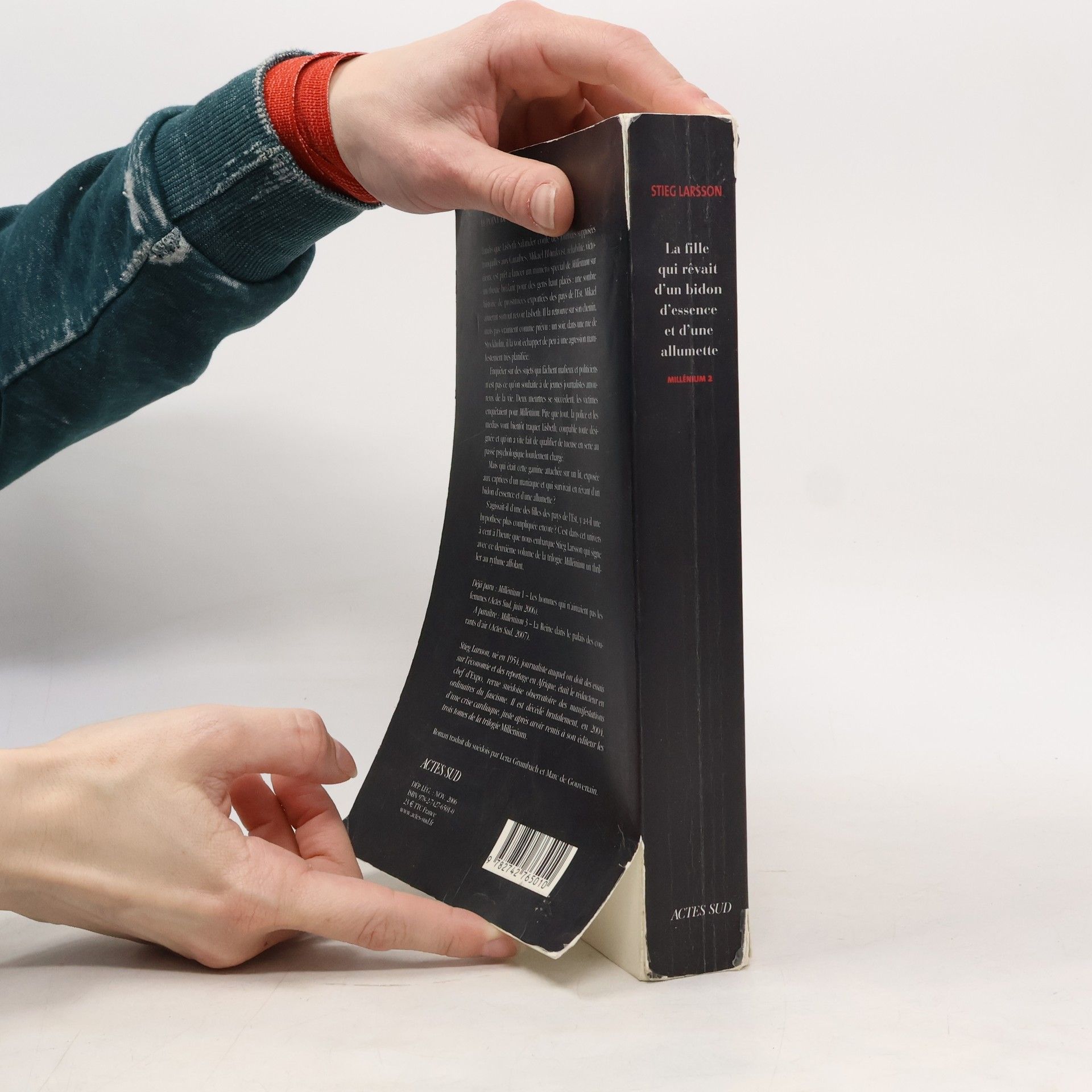 Stieg Larsson La fille qui rêvait d'un bidon d'essence et d'une allumette