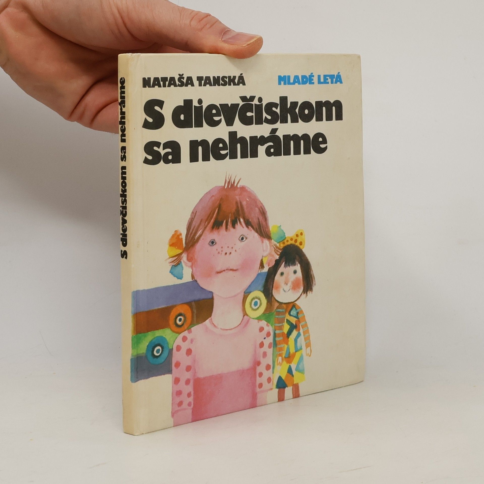 S dievčiskom sa nehráme