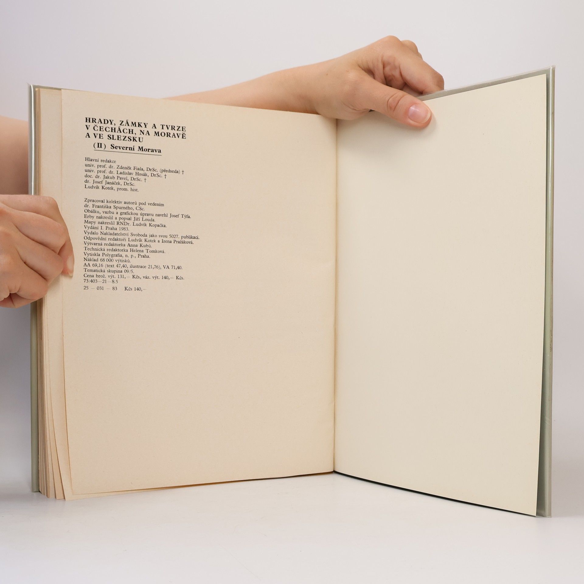 Various authors Hrady, zámky a tvrze v Čechách, na Moravě a ve Slezsku II. Severní Morava