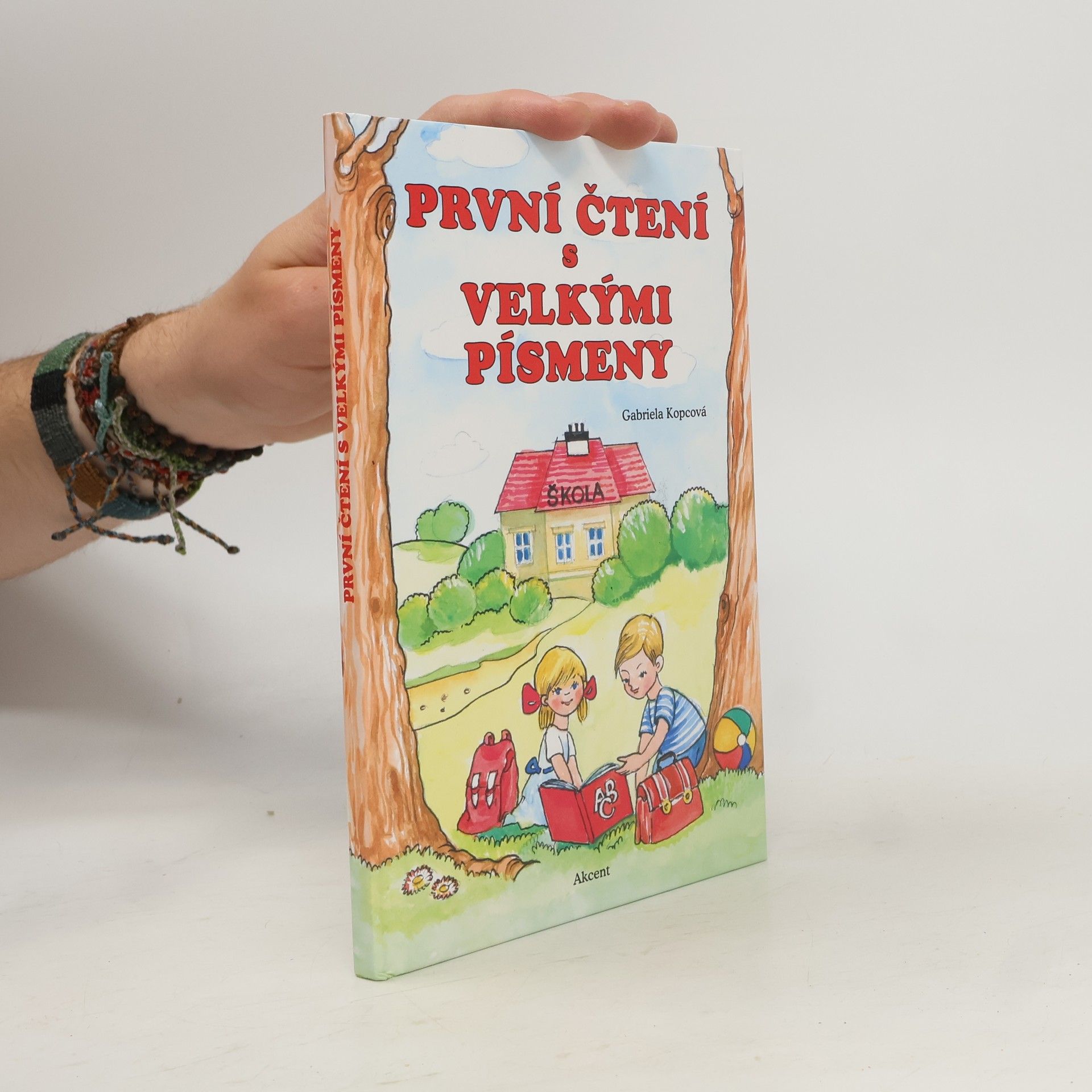 Gabriela Kopcová První čtení s velkými písmeny