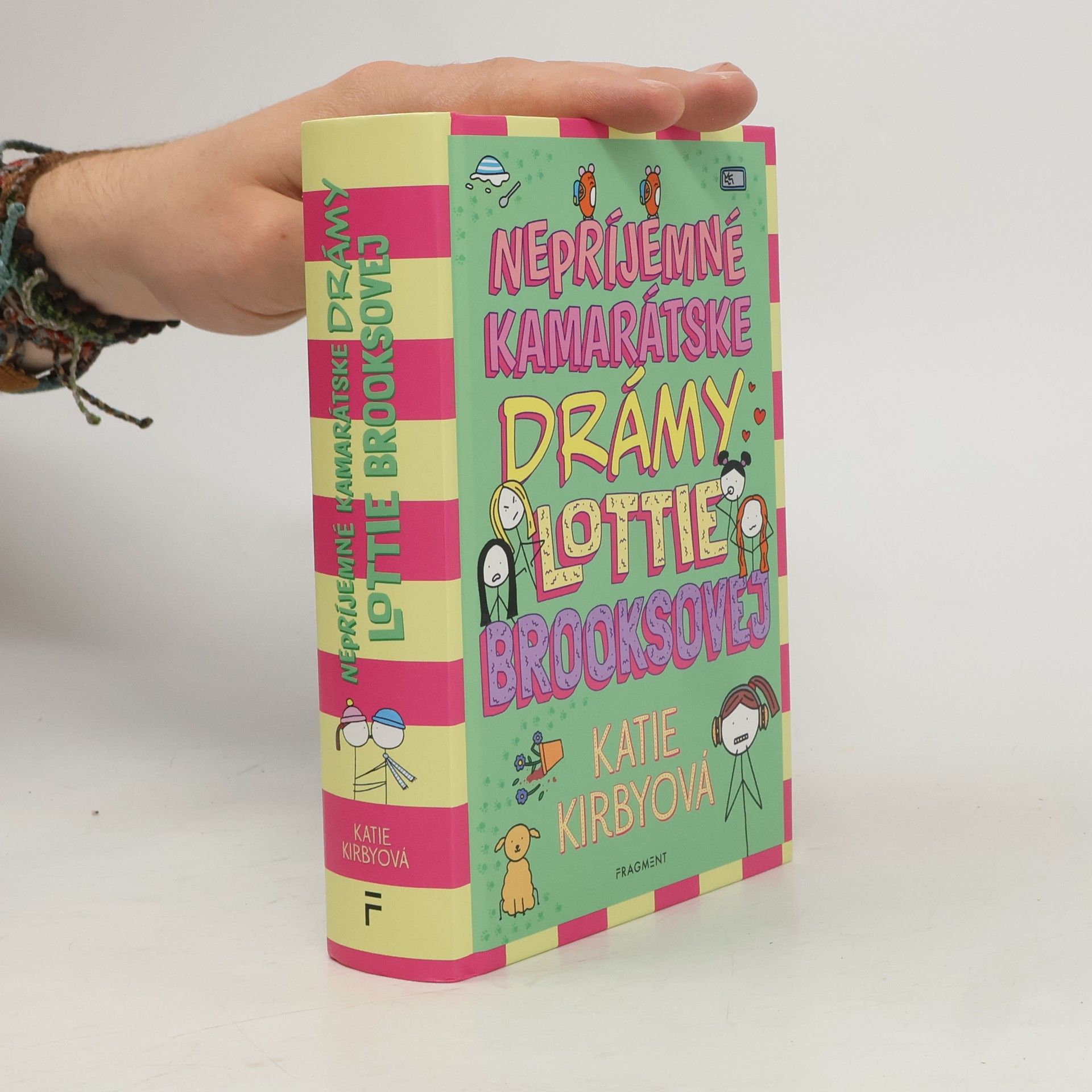 Katie Kirby Nepríjemné kamarátske drámy Lottie Brooksovej