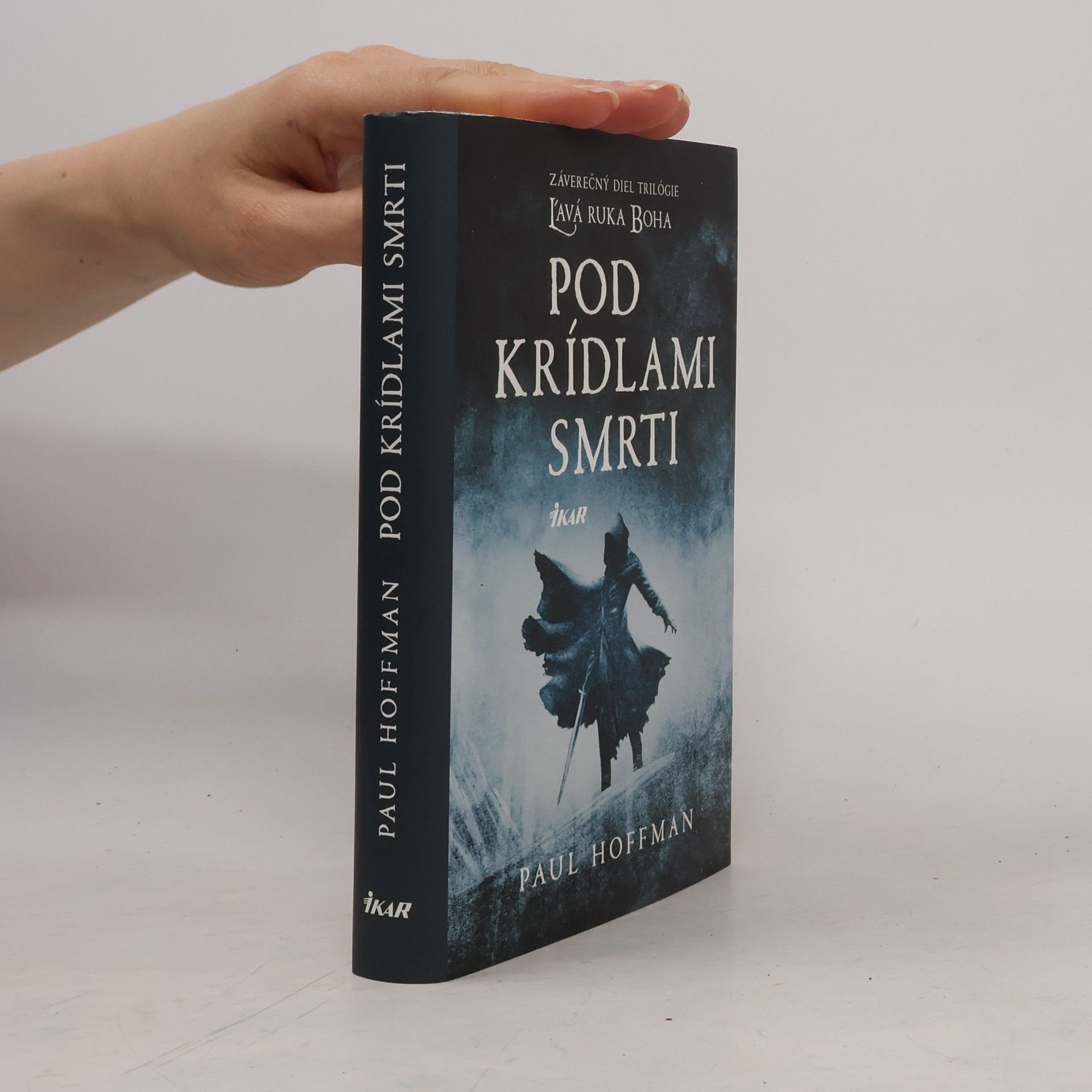 Paul Hoffman Pod krídlami smrti