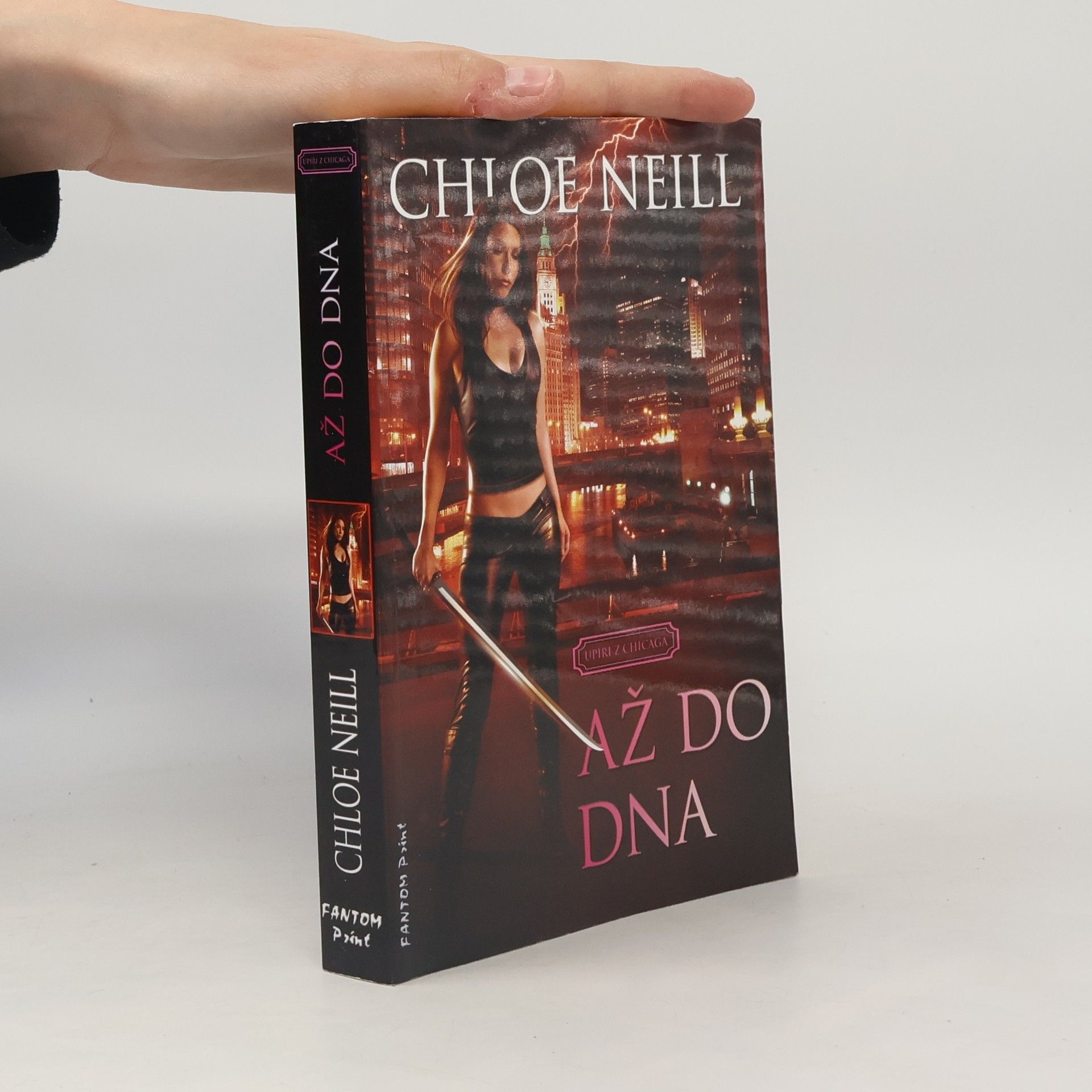 Chloe Neill Až do dna