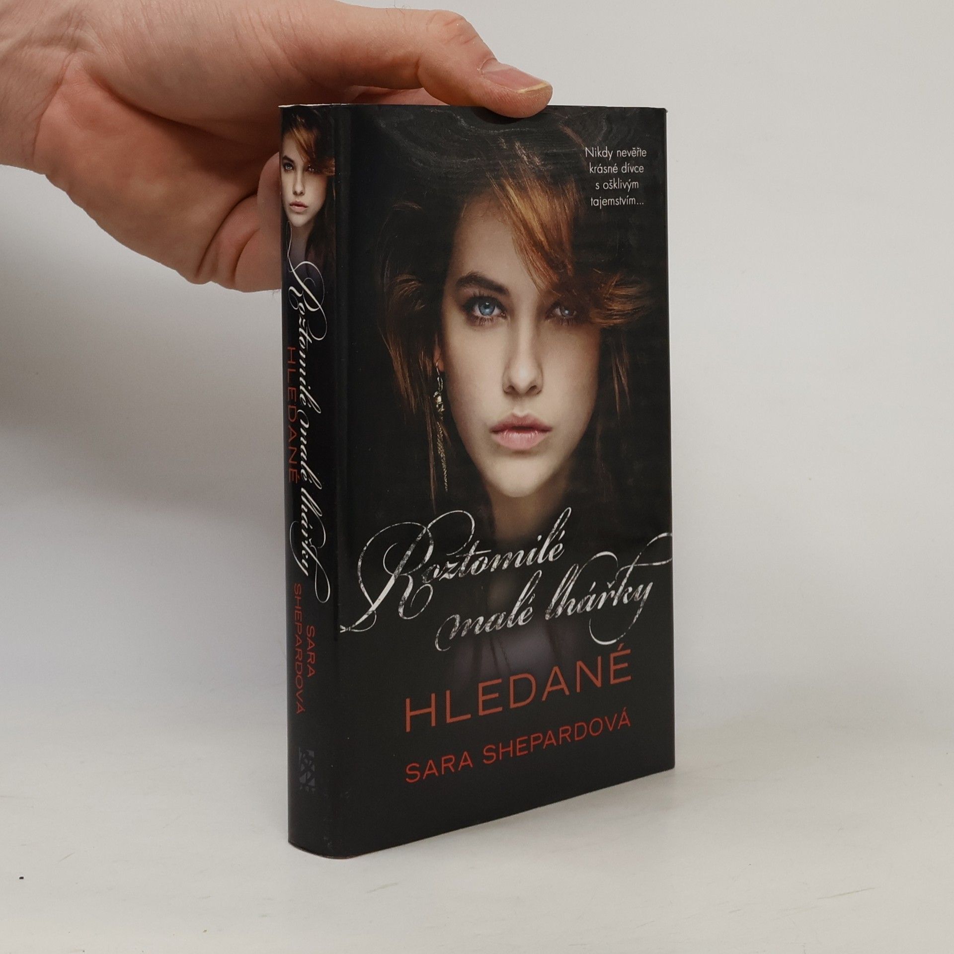 Sara Shepard Roztomilé malé lhářky: Hledané