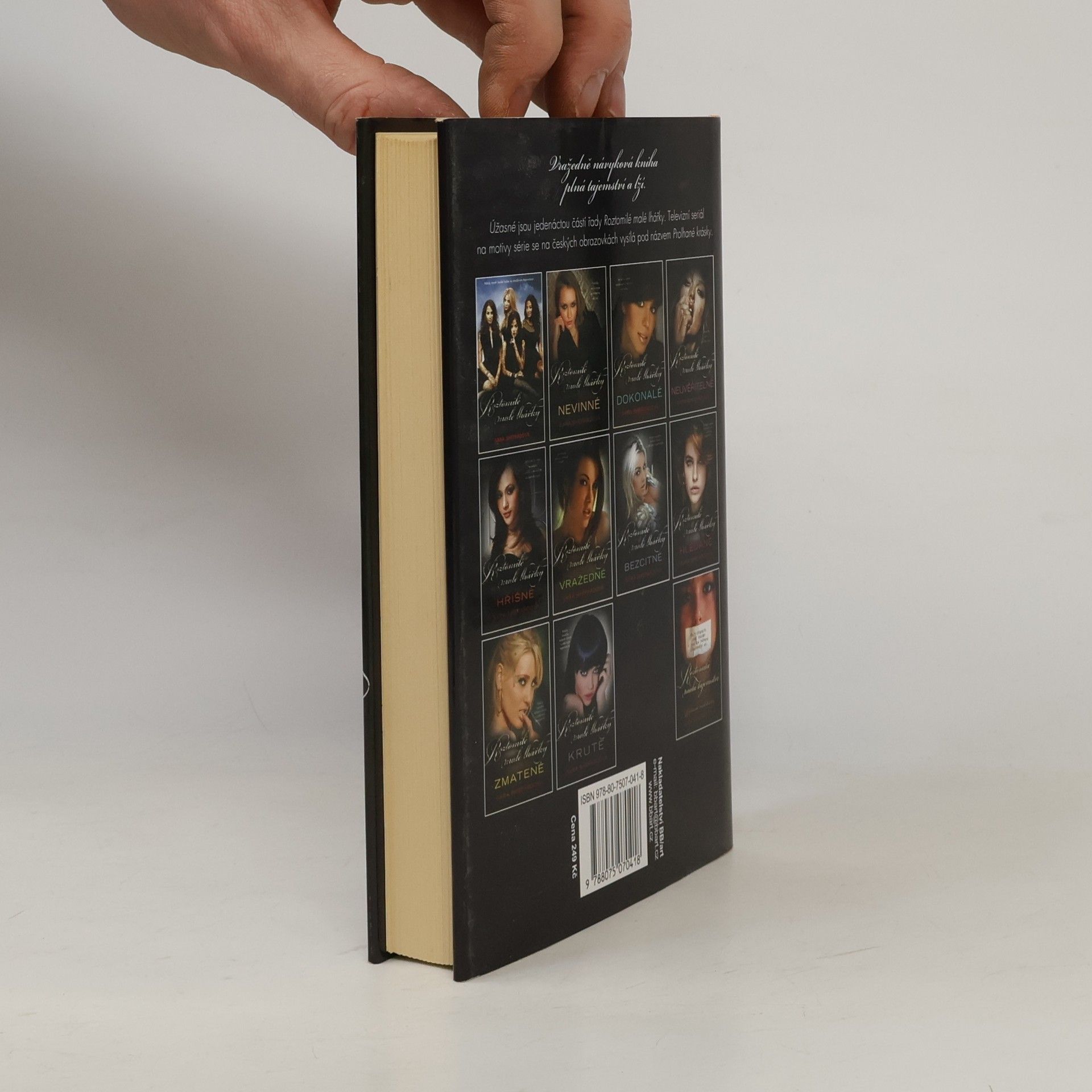 Sara Shepard Úžasné. Roztomilé malé lhářky