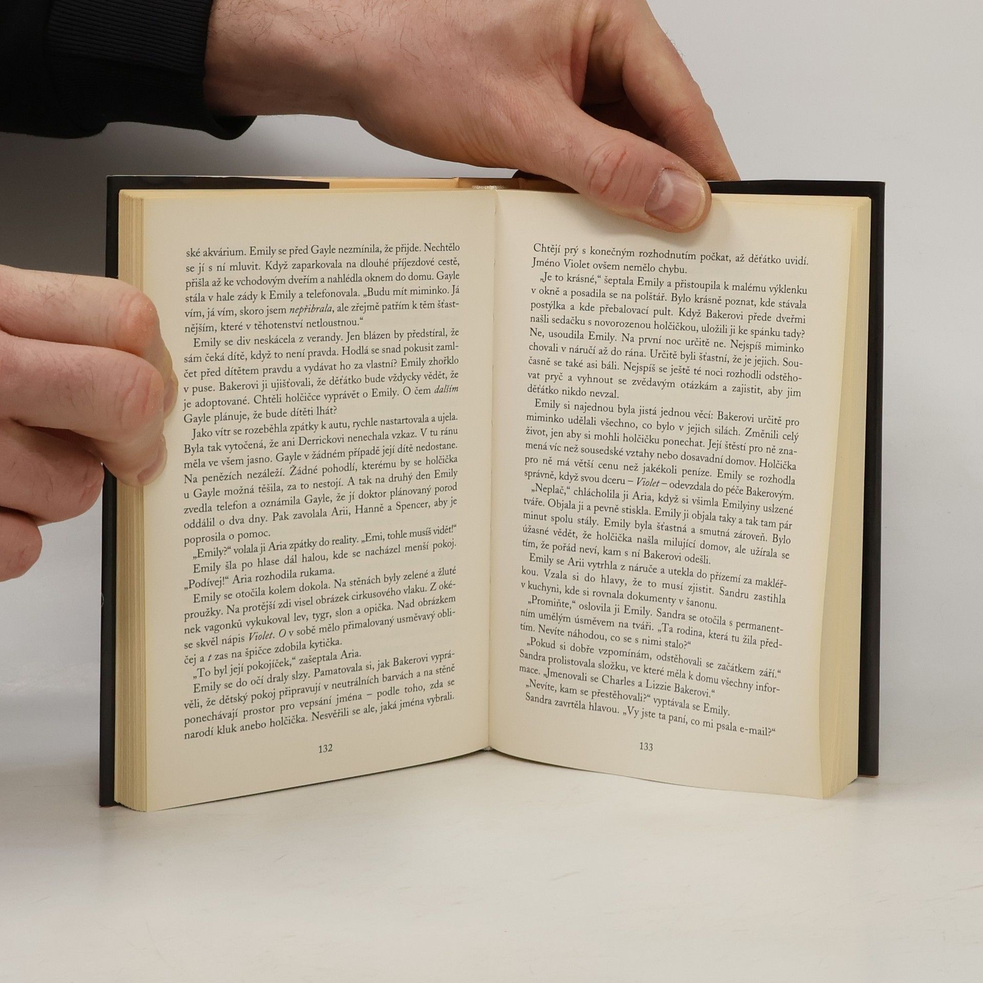 Sara Shepard Úžasné. Roztomilé malé lhářky