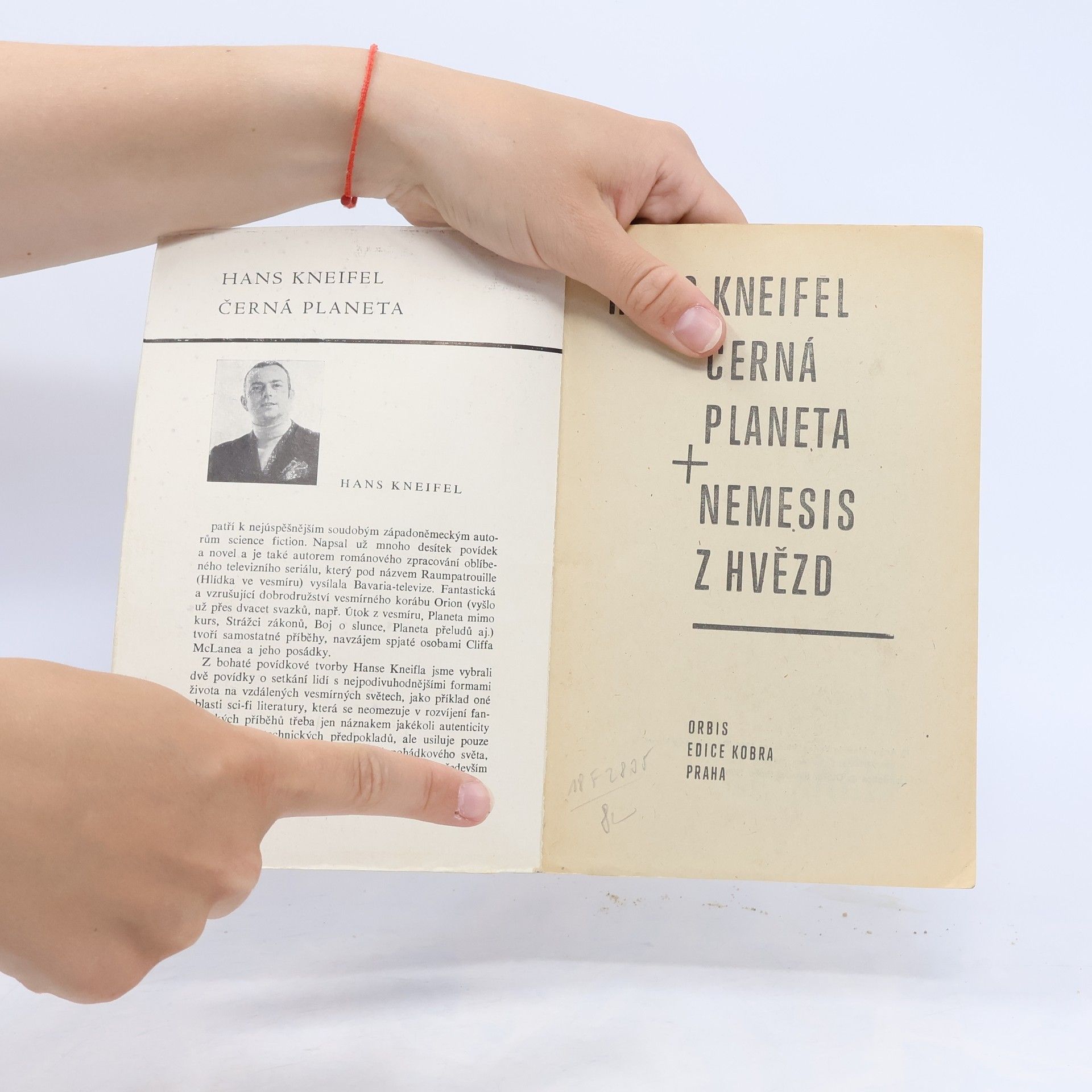 Hans Kneifel Černá planeta. Nemesis z hvězd