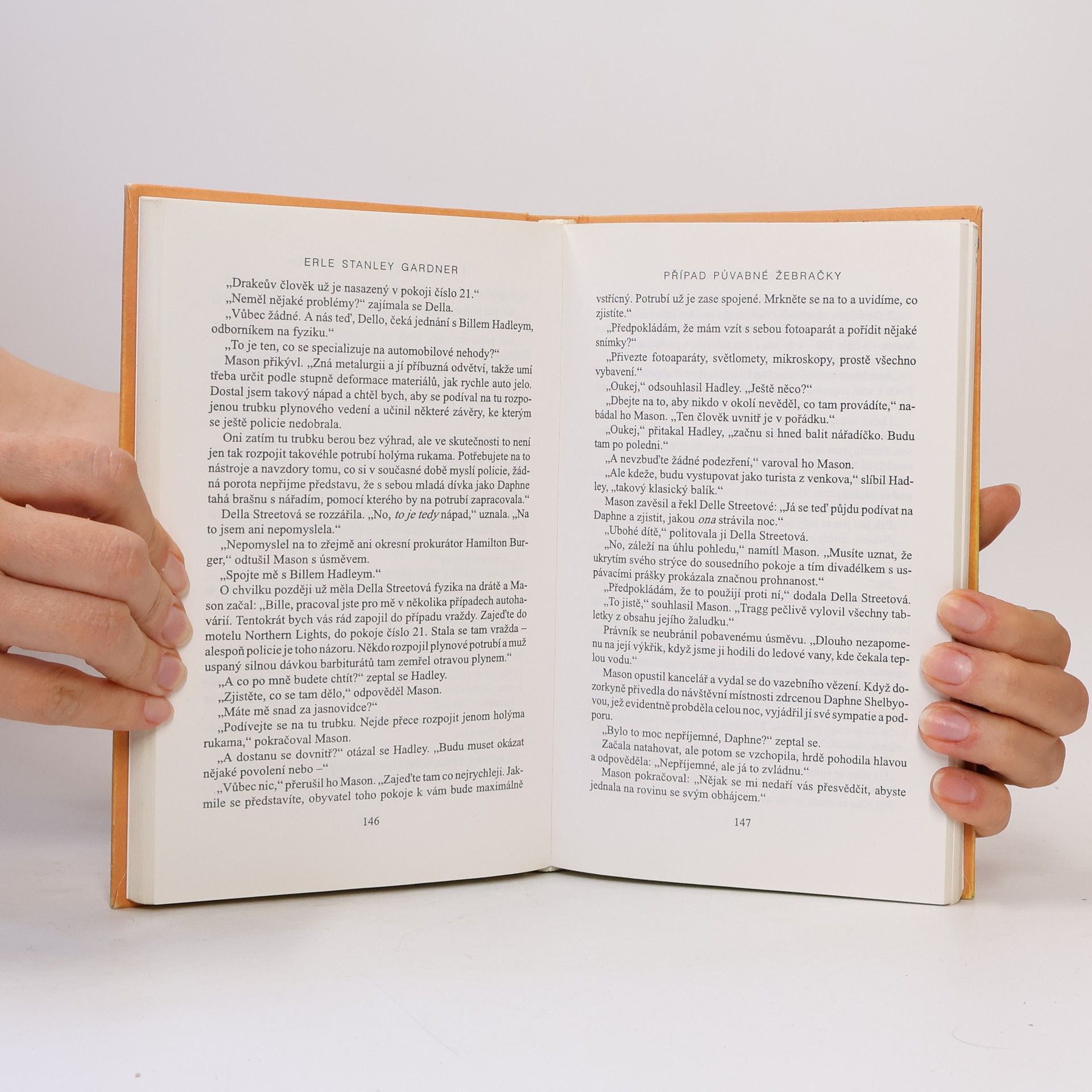 Erle Stanley Gardner 2x detektivní román - Případ půvabné žebračky. Falešný kufr