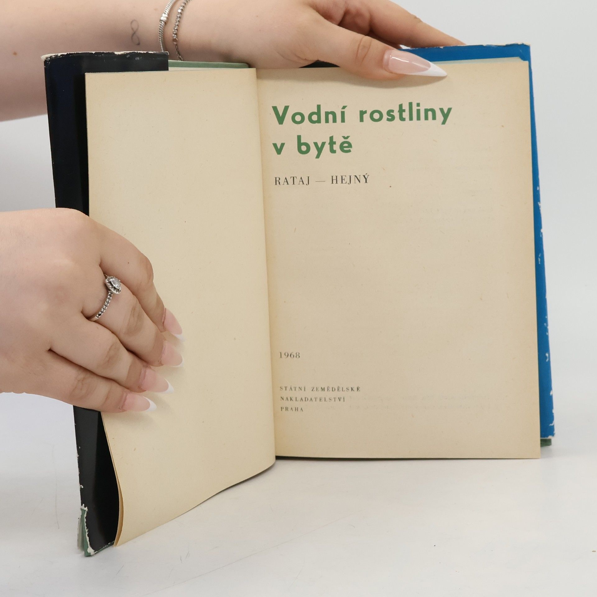 Slavomil Hejný Vodní rostliny v bytě