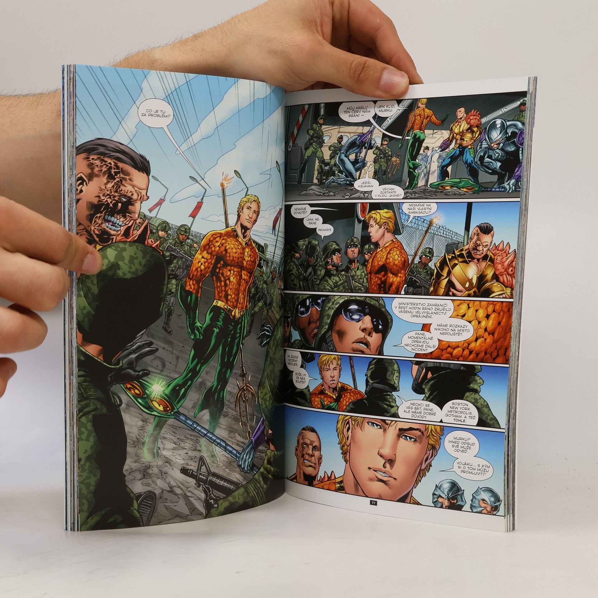 Autorenkollektiv Aquaman Pád do hlubin