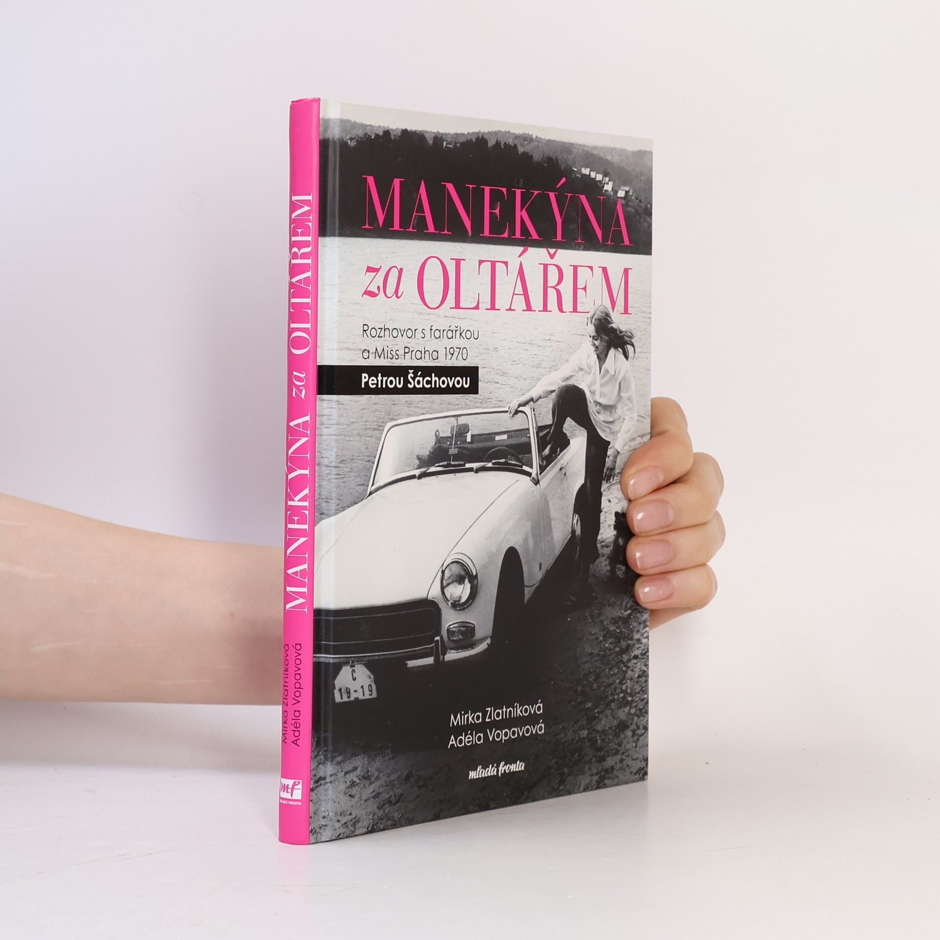 Adéla Vopavová Manekýna za oltářem