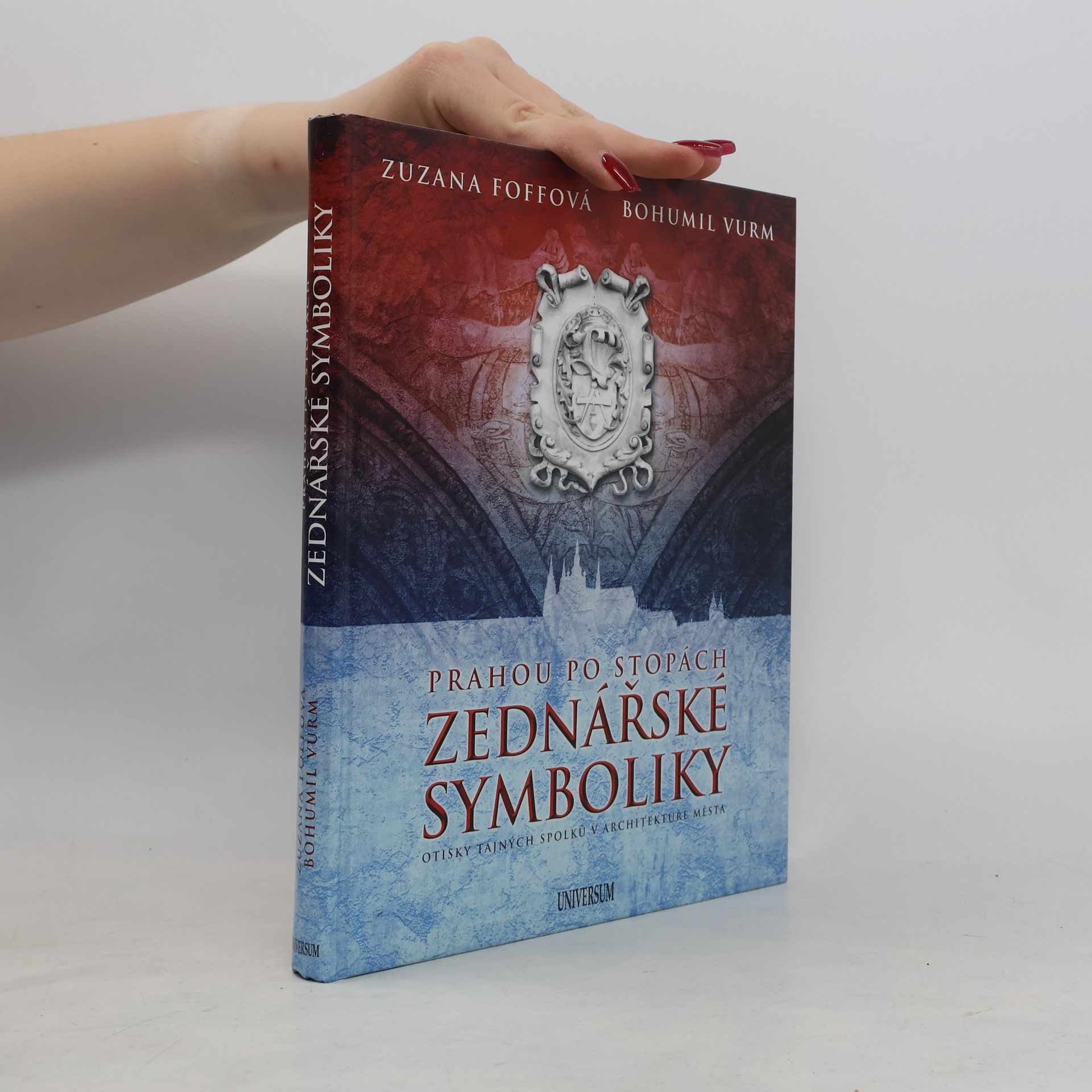 Prahou po stopách zednářské symboliky